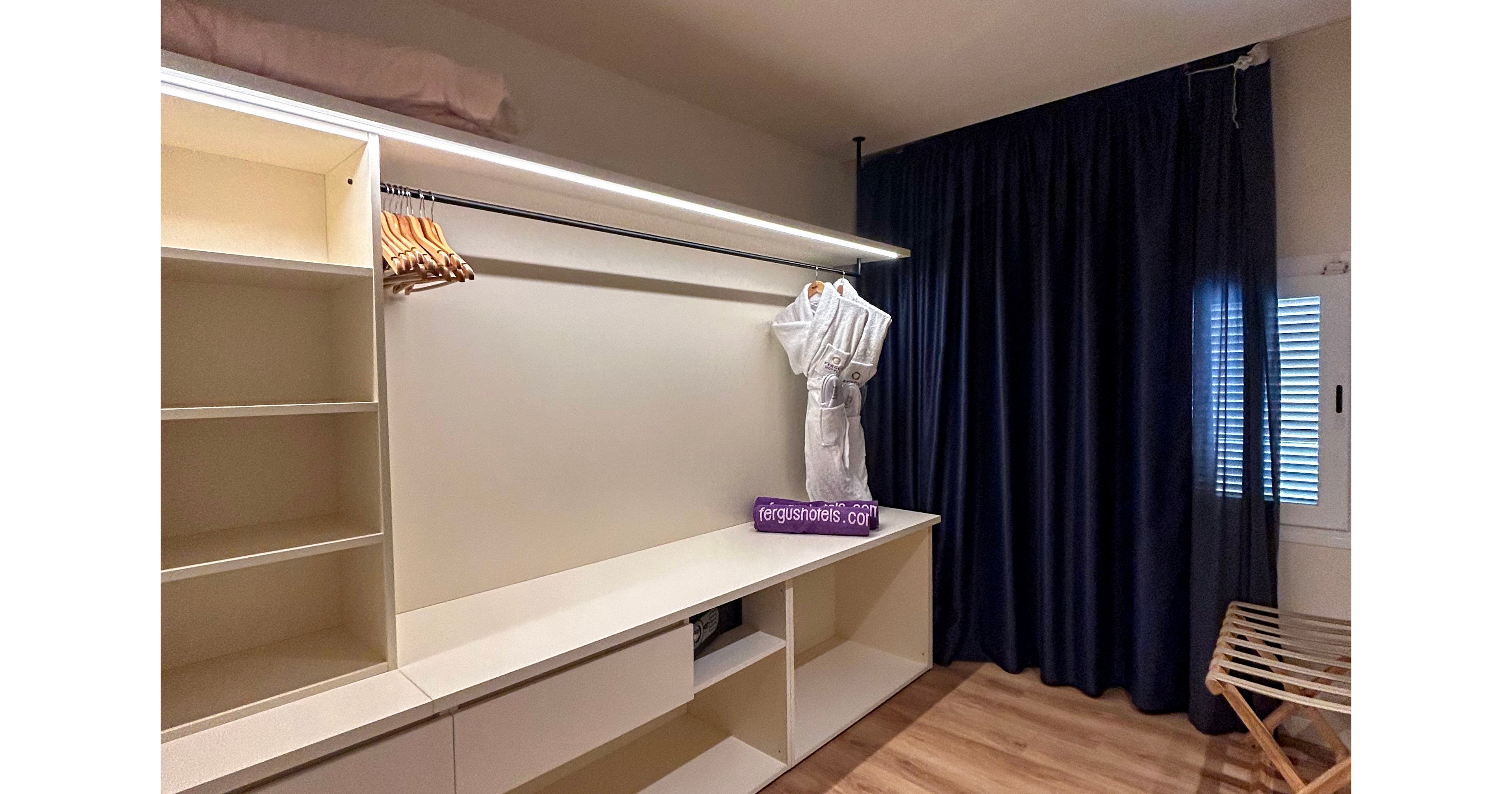 FERGUS Style Soller Beach