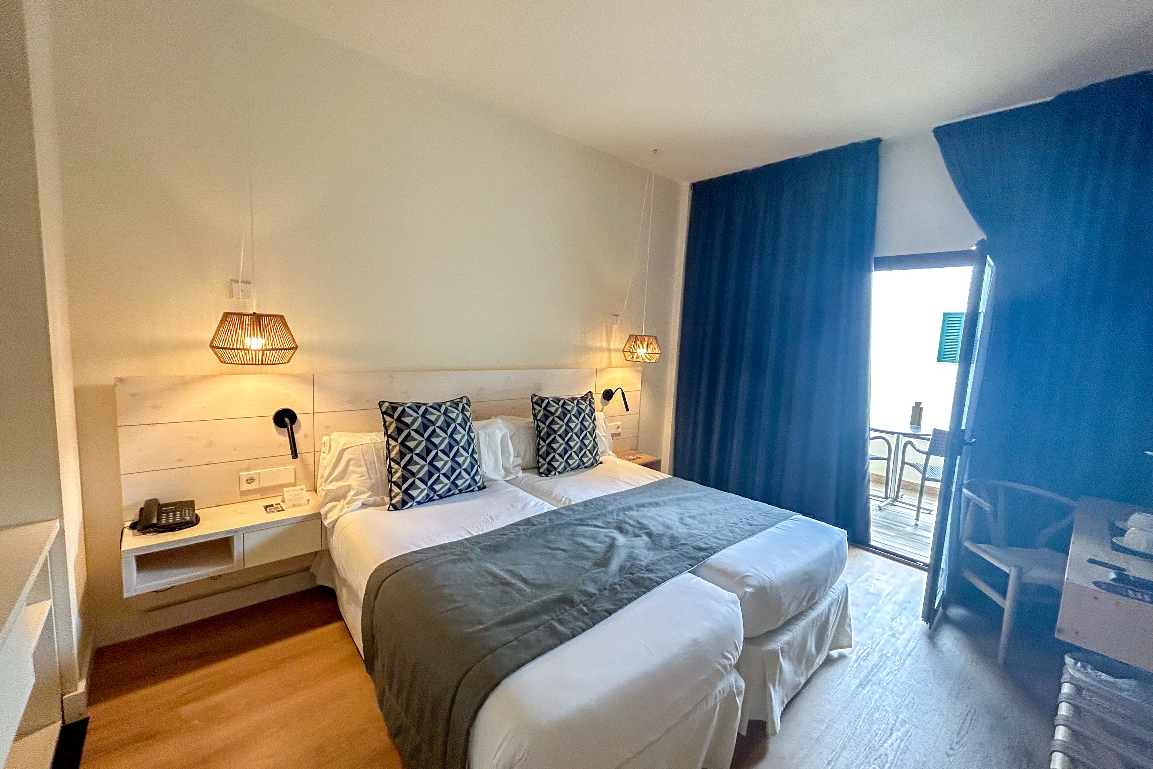 FERGUS Style Soller Beach