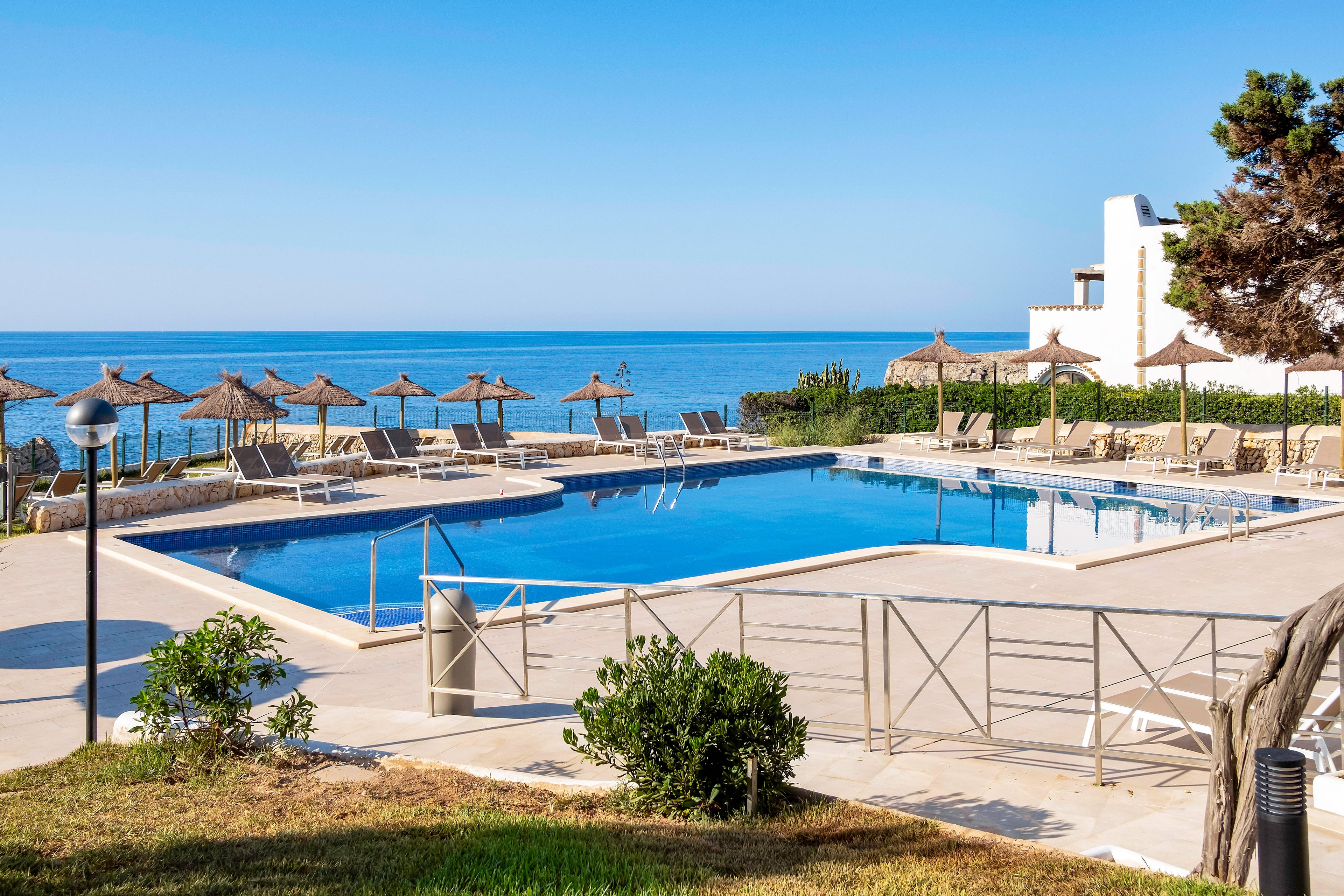 Alua Suites Las Rocas