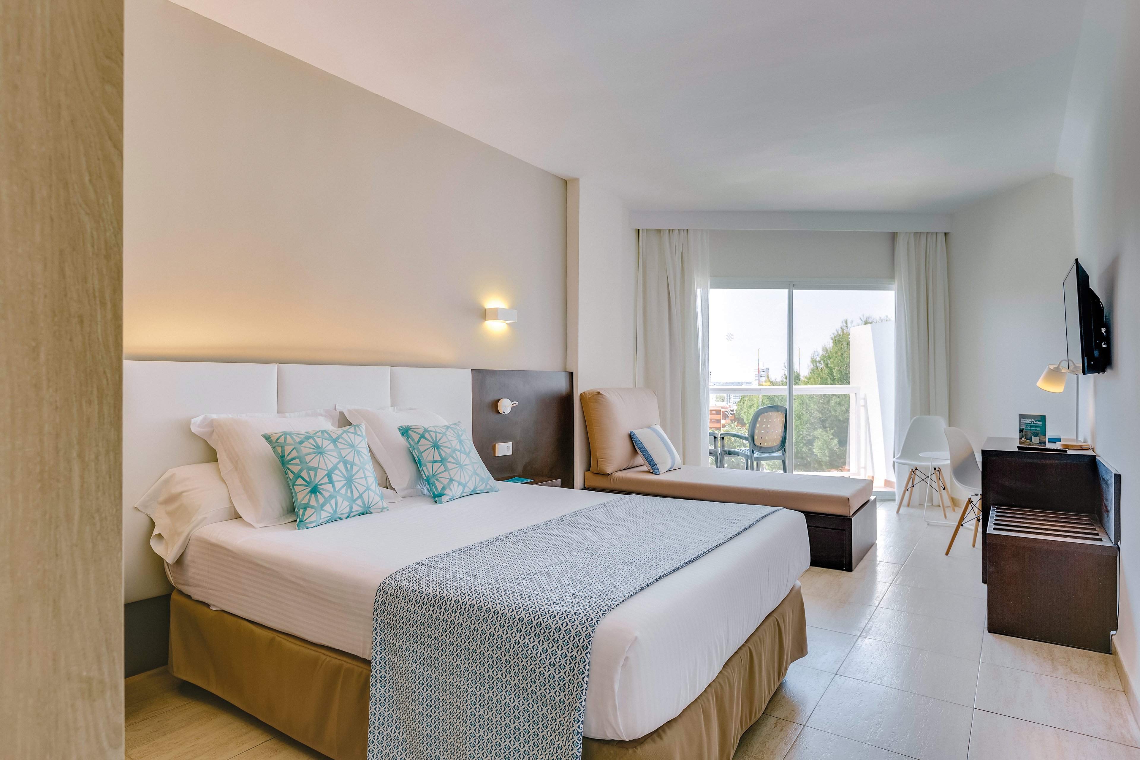 Ilunion Palmanova Mallorca formerly AluaSun Torrenova