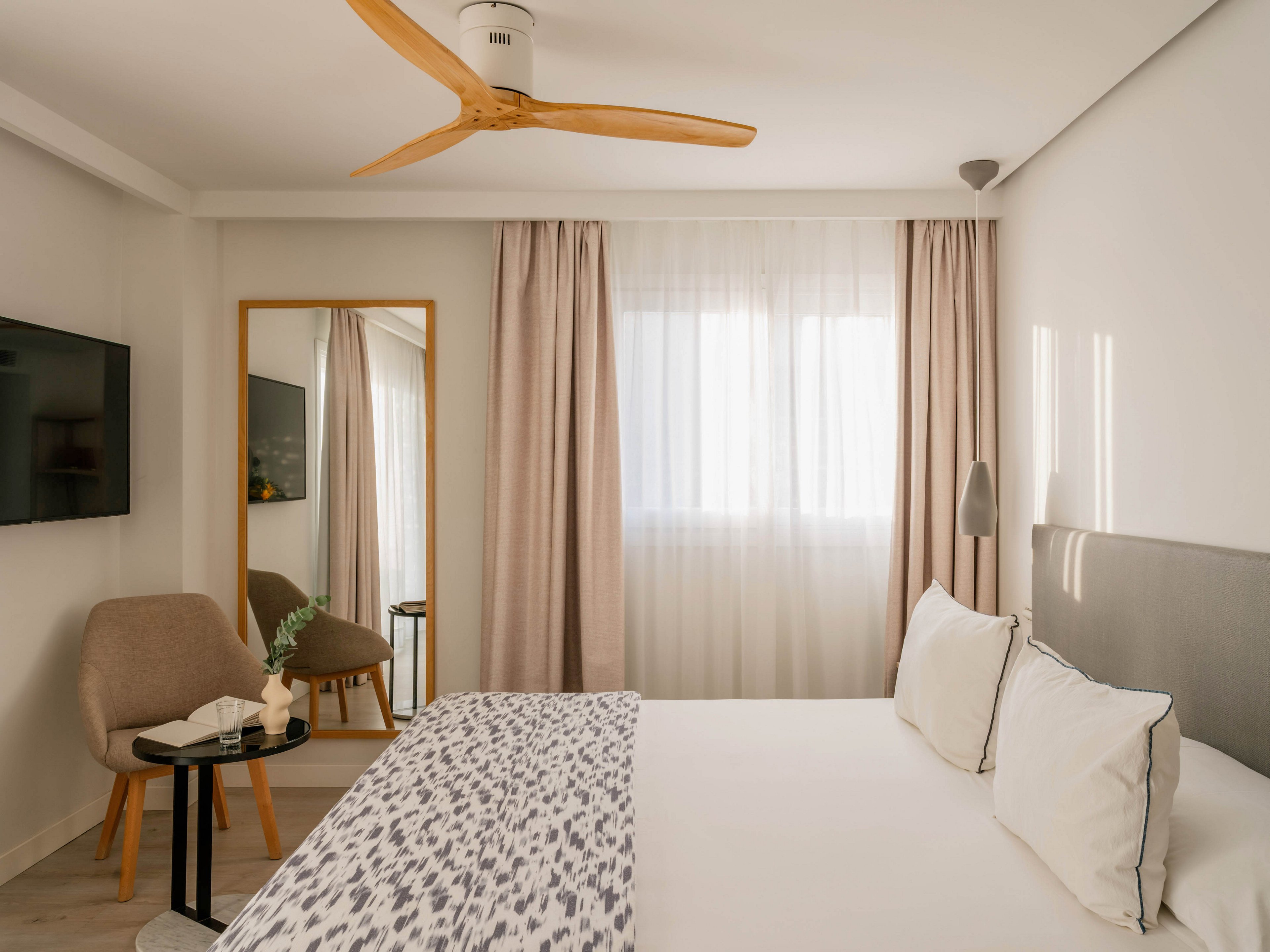 Mim Mallorca Melia Collection