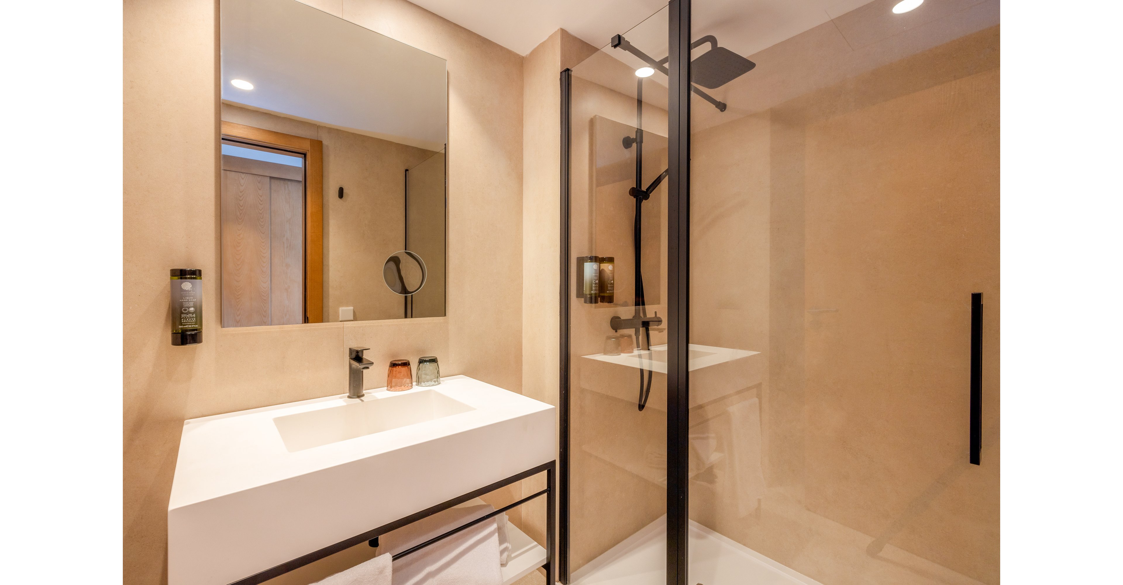 HM Isabela - Adults Only