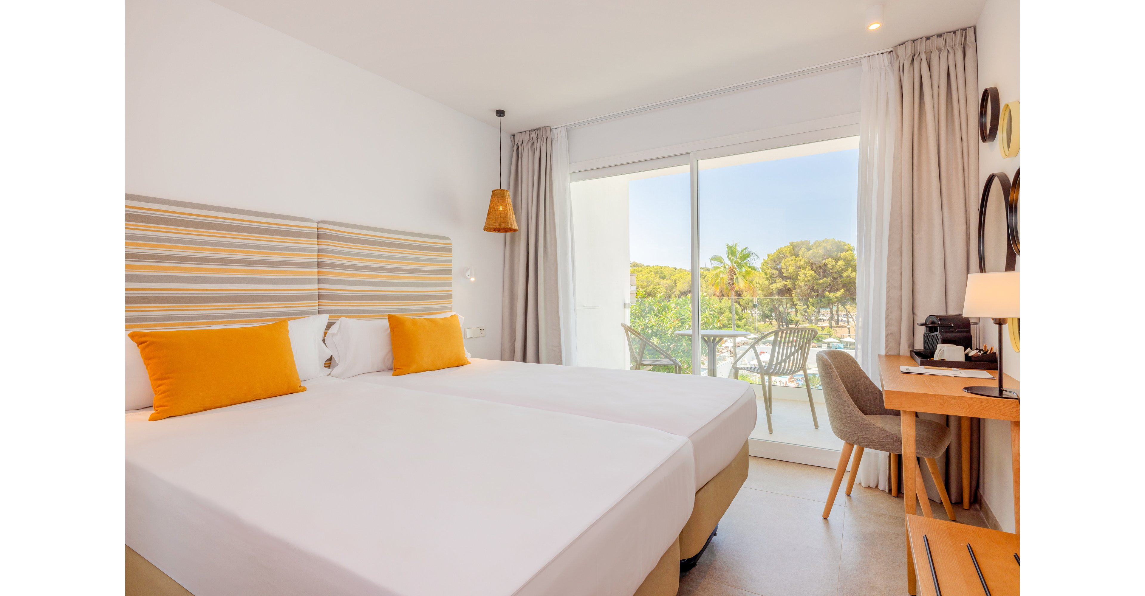 HM Isabela - Adults Only