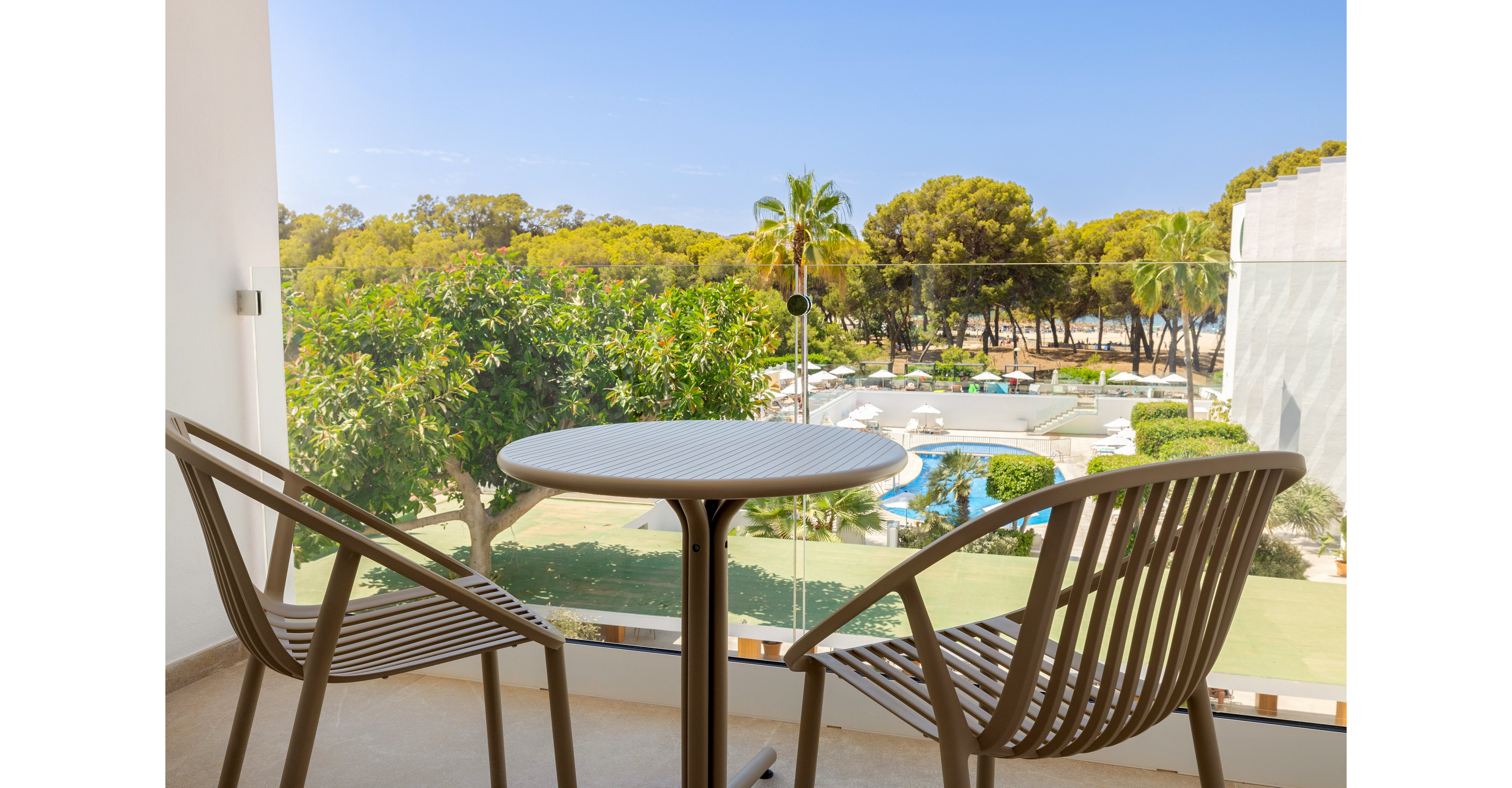 HM Isabela - Adults Only