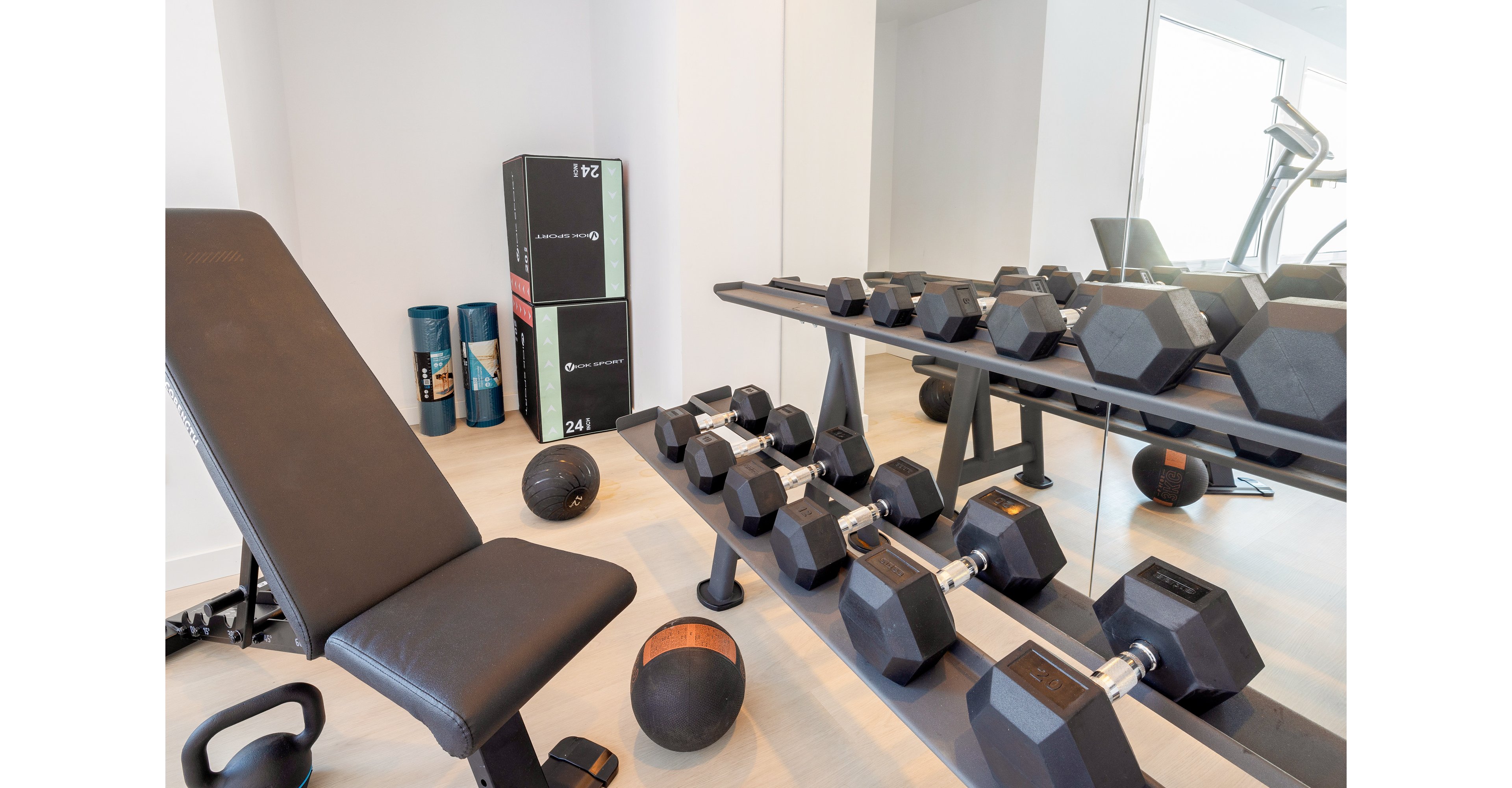 HM Isabela - Adults Only