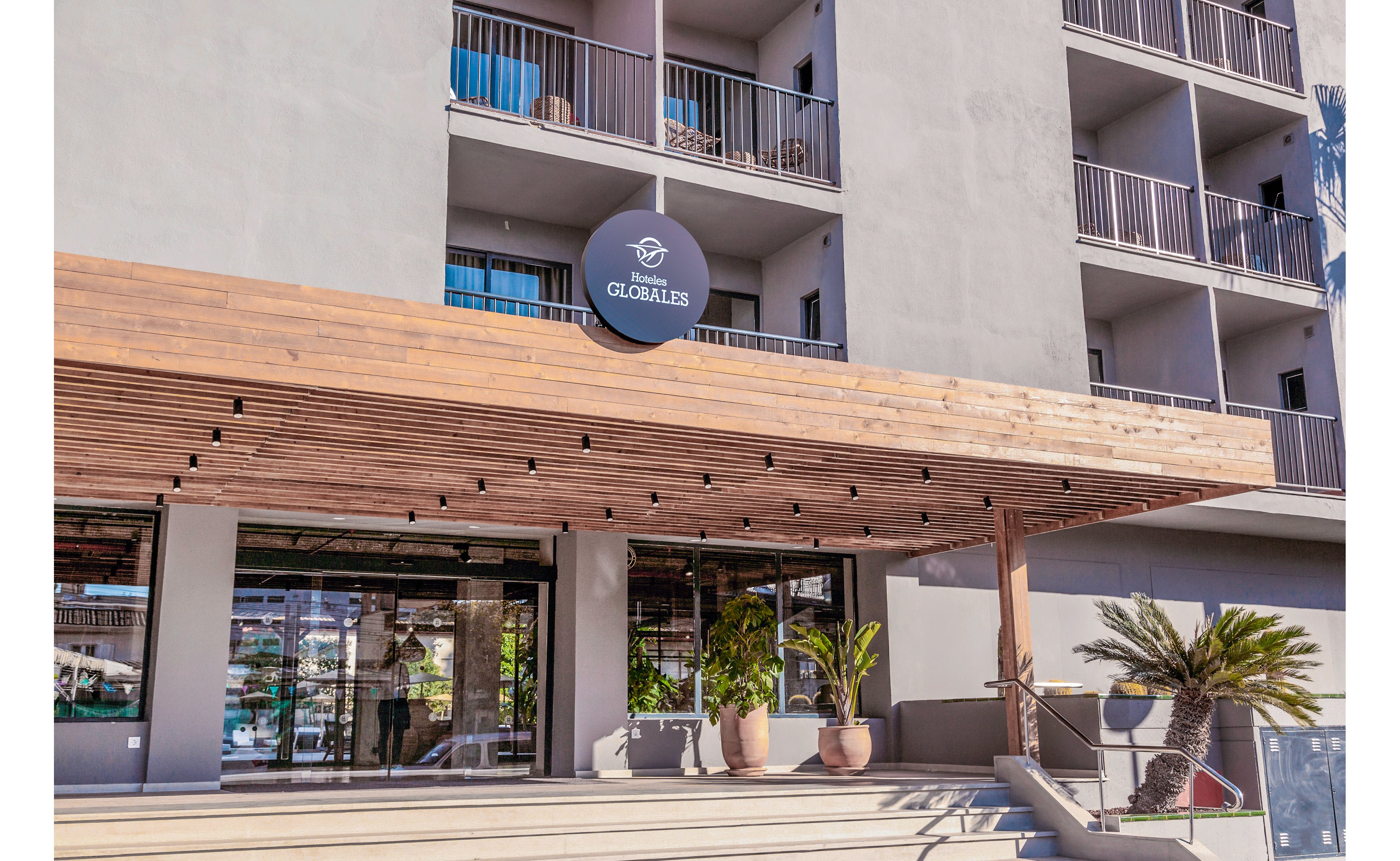 Caramelo Palma Beach