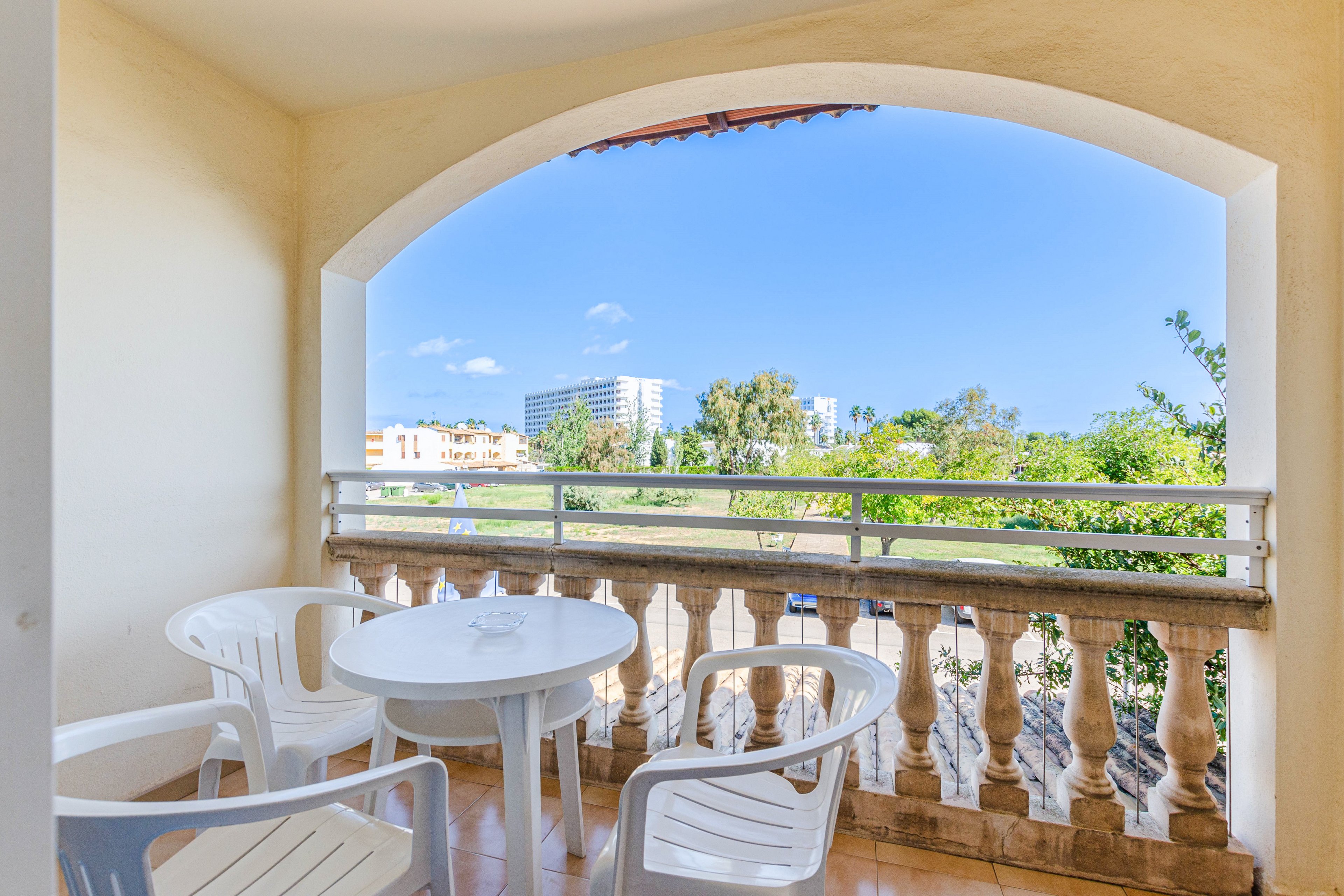 Mariner Club Apartments