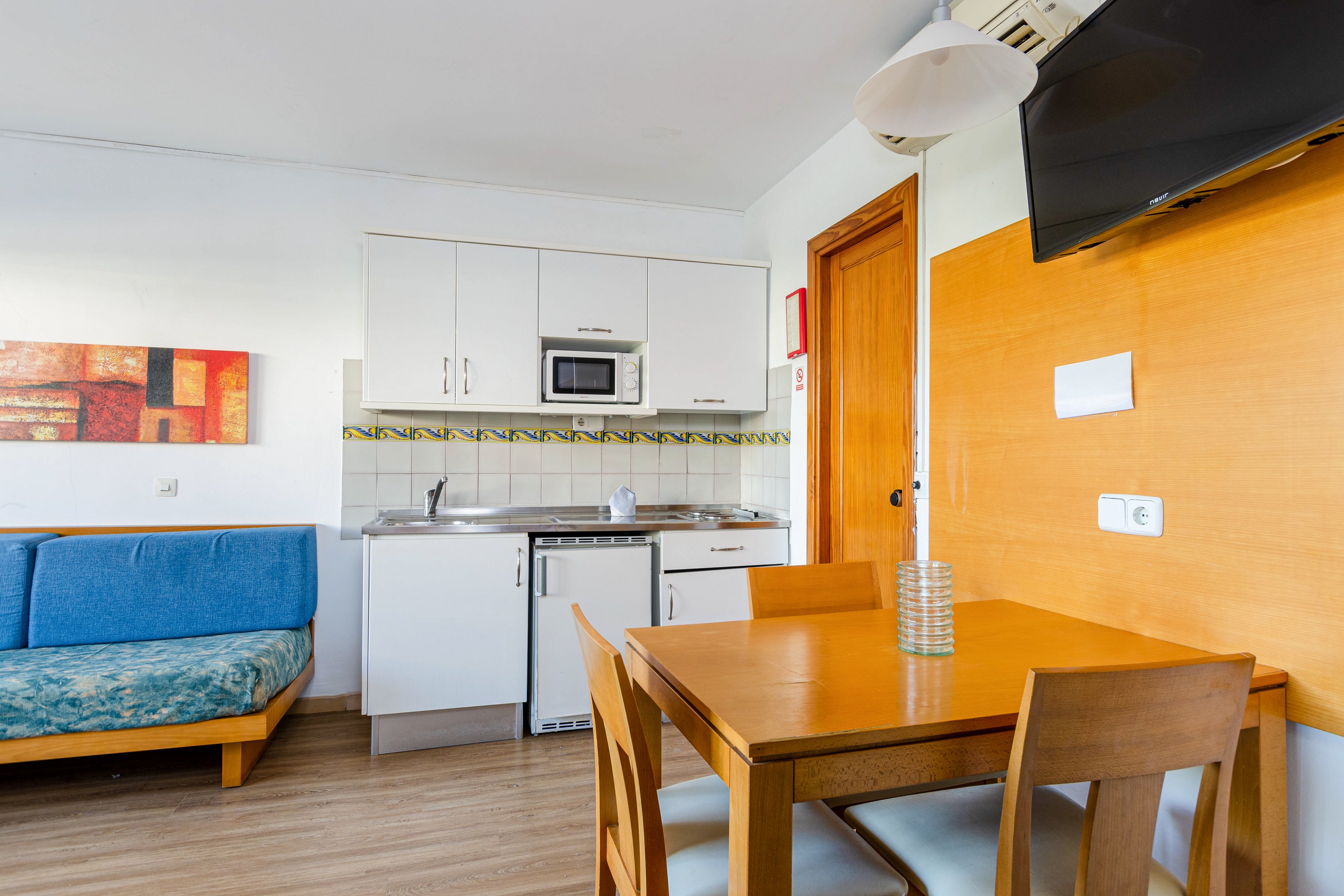 Mariner Club Apartments