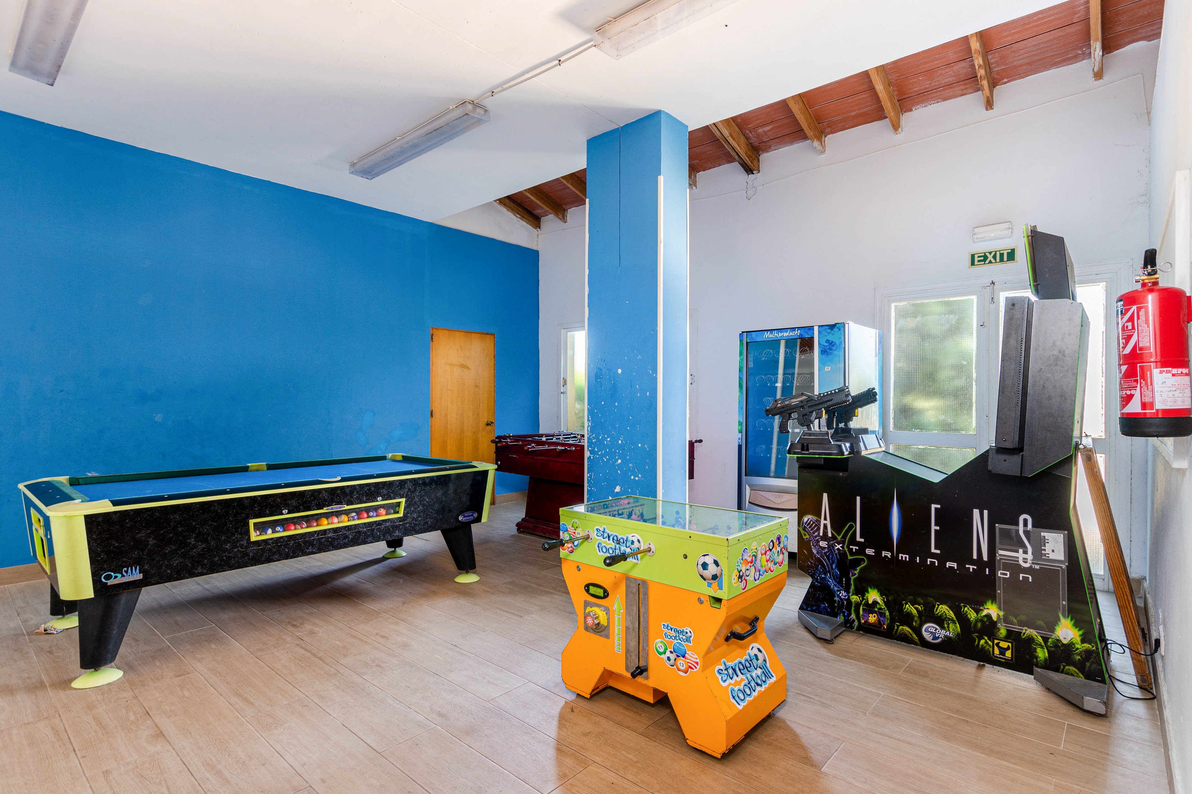 Mariner Club Apartments