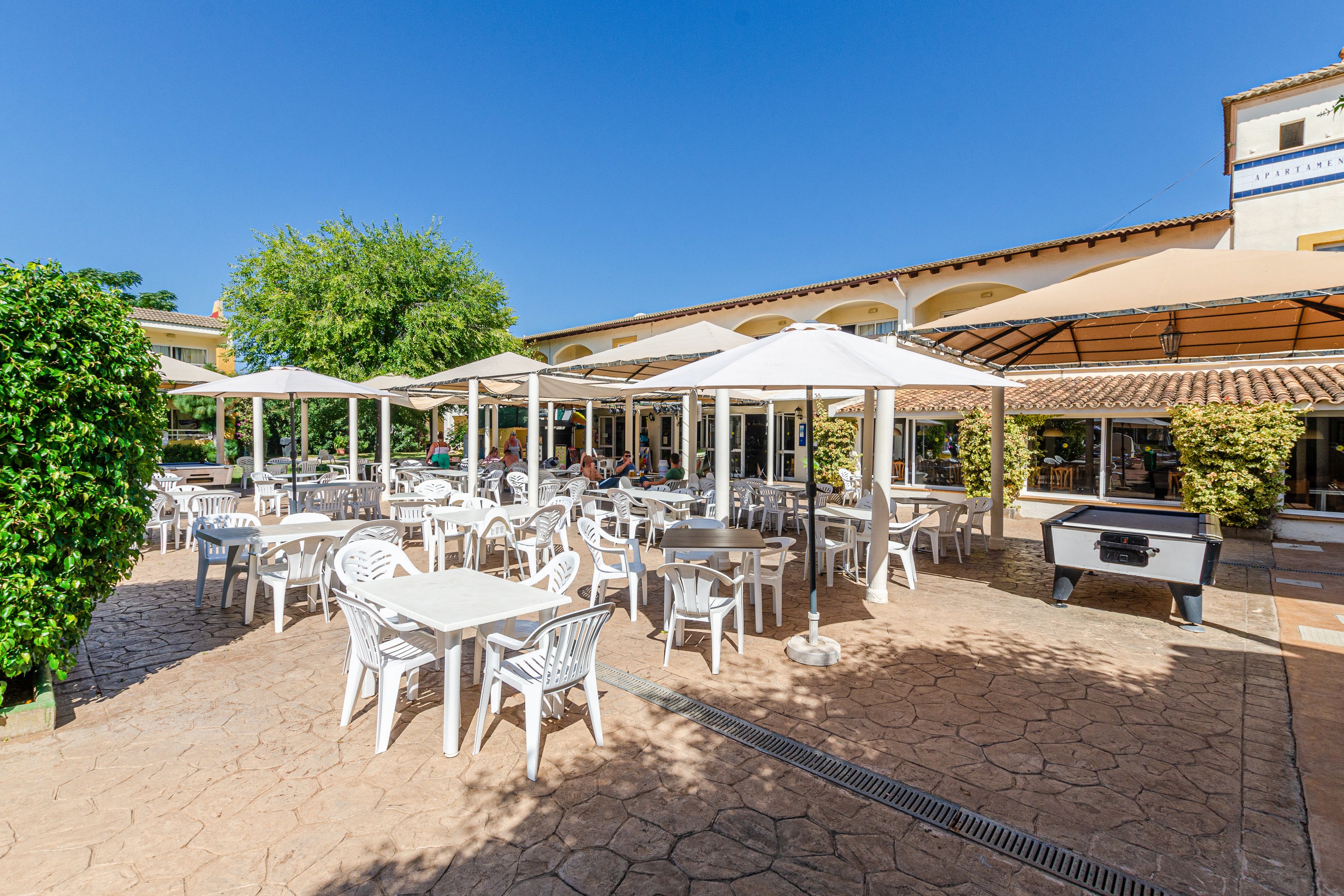 Mariner Club Apartments