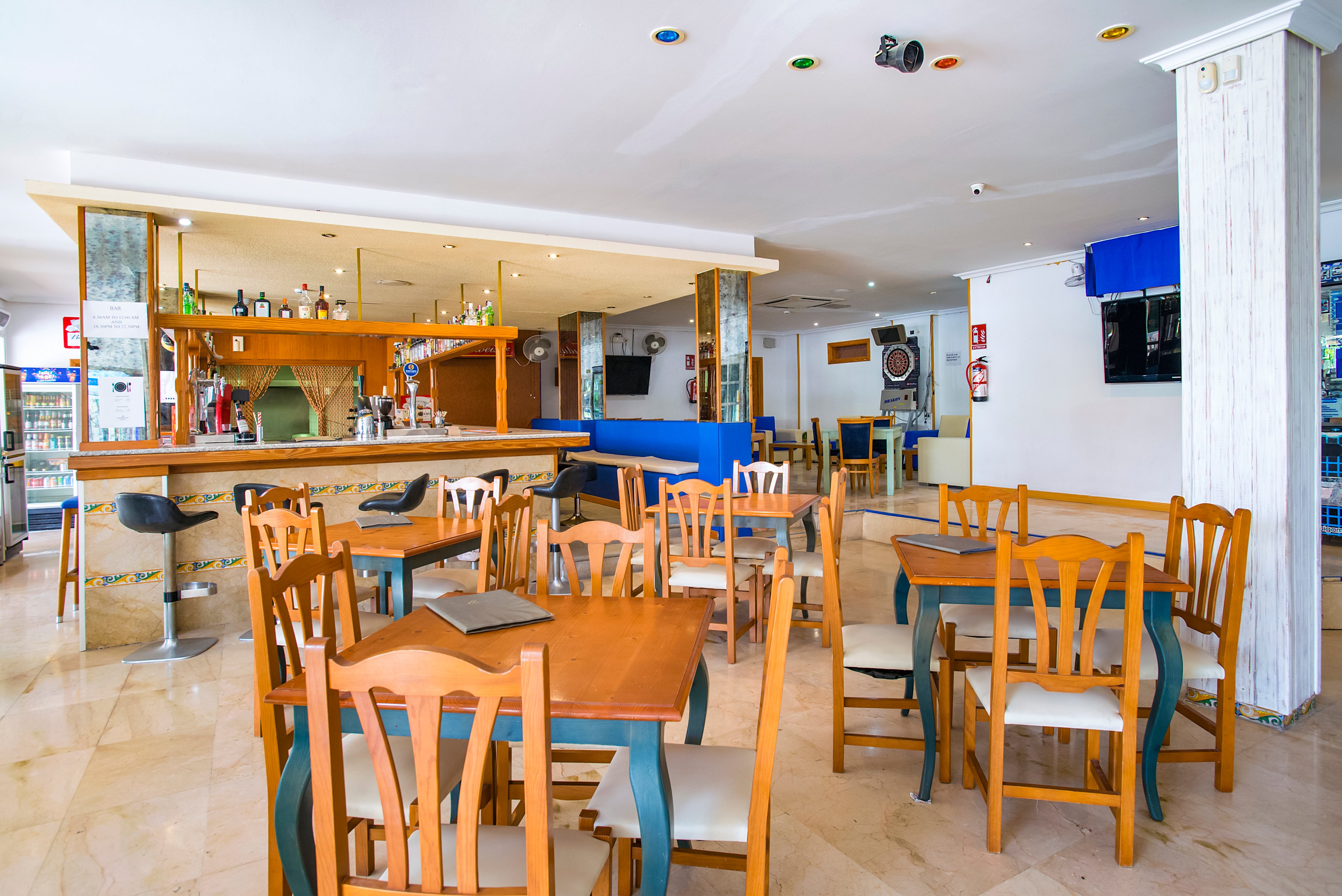 Mariner Club Apartments