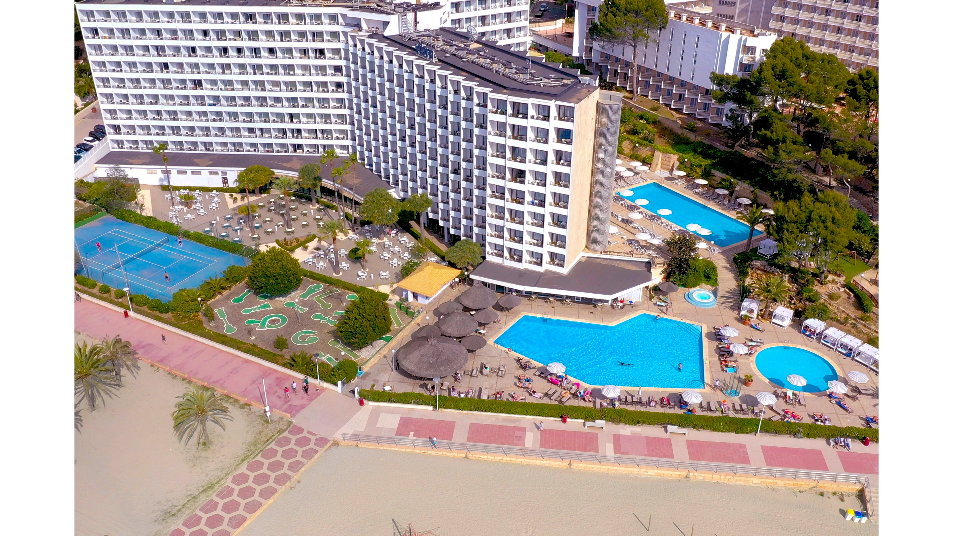 Hotel Vibra Beverly Playa