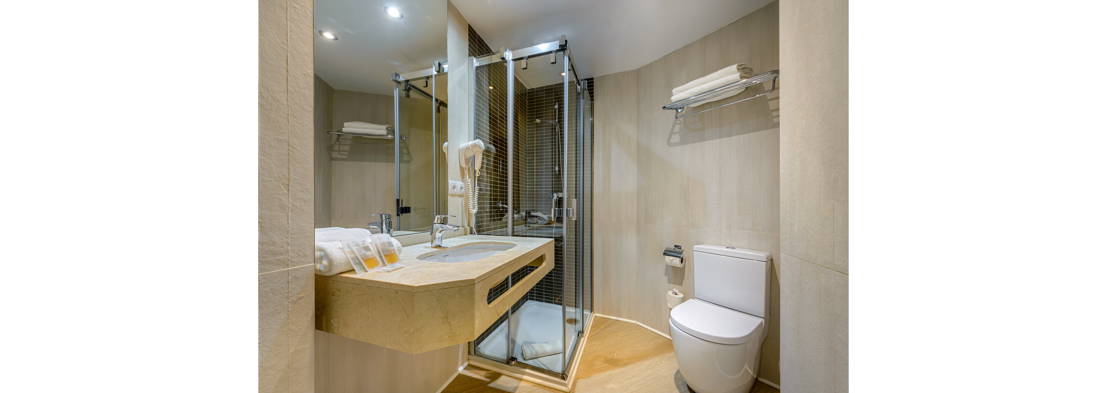 Hotel Vibra Beverly Playa
