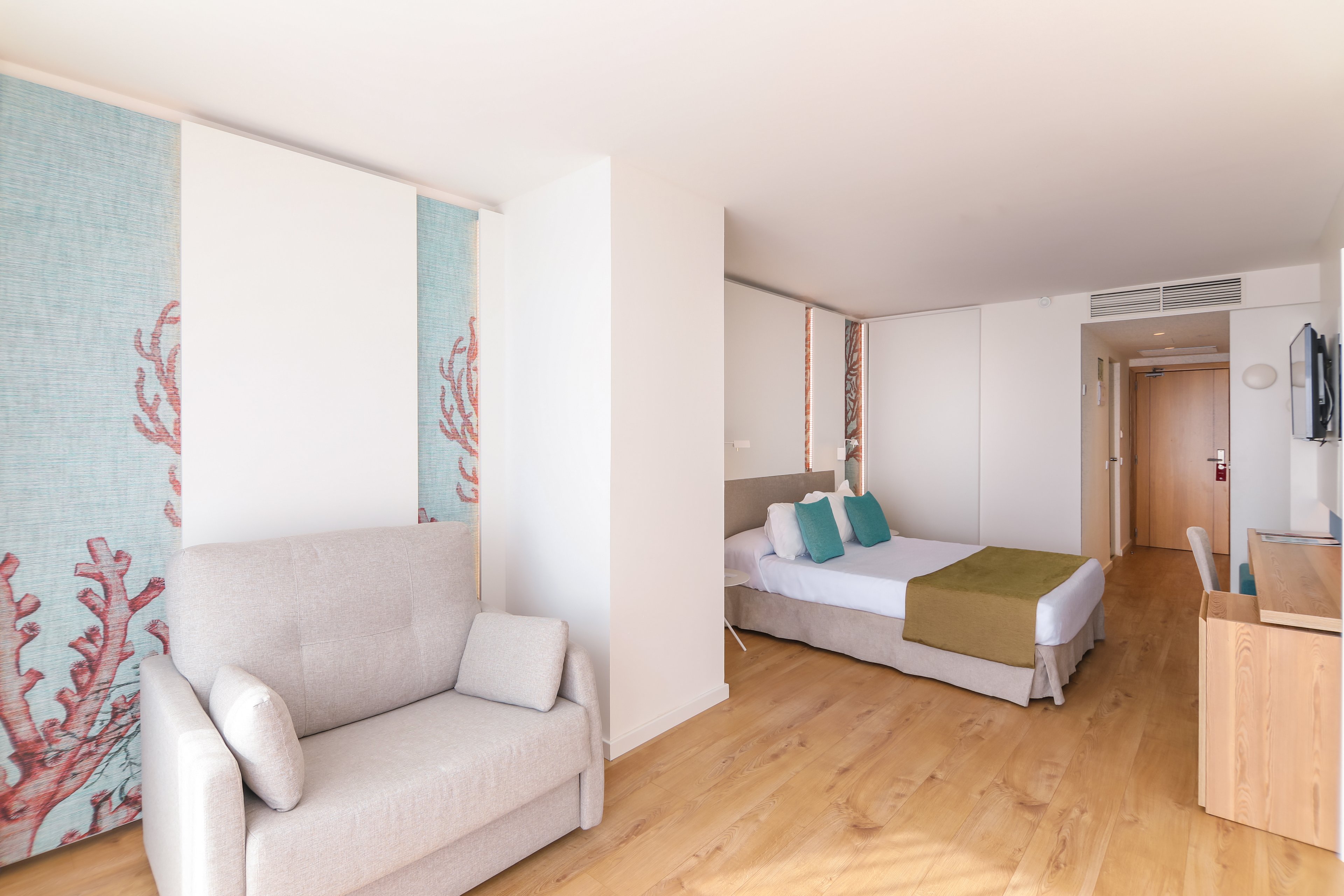 JS Yate Can Picafort