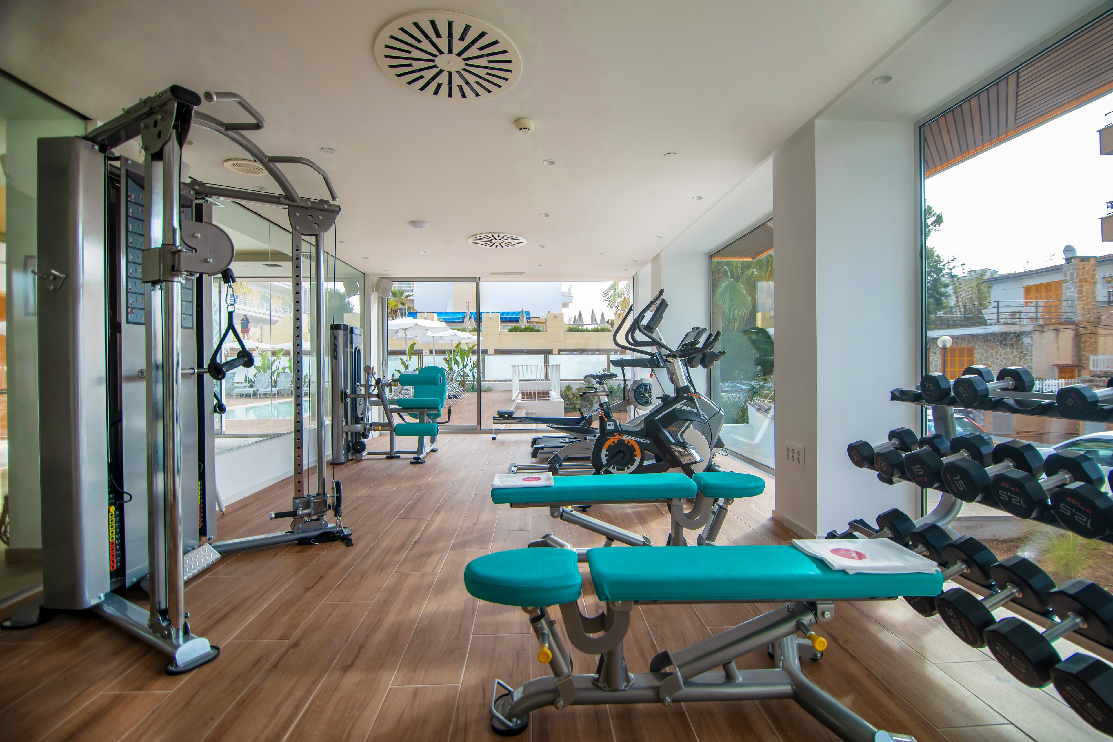 JS Yate Can Picafort