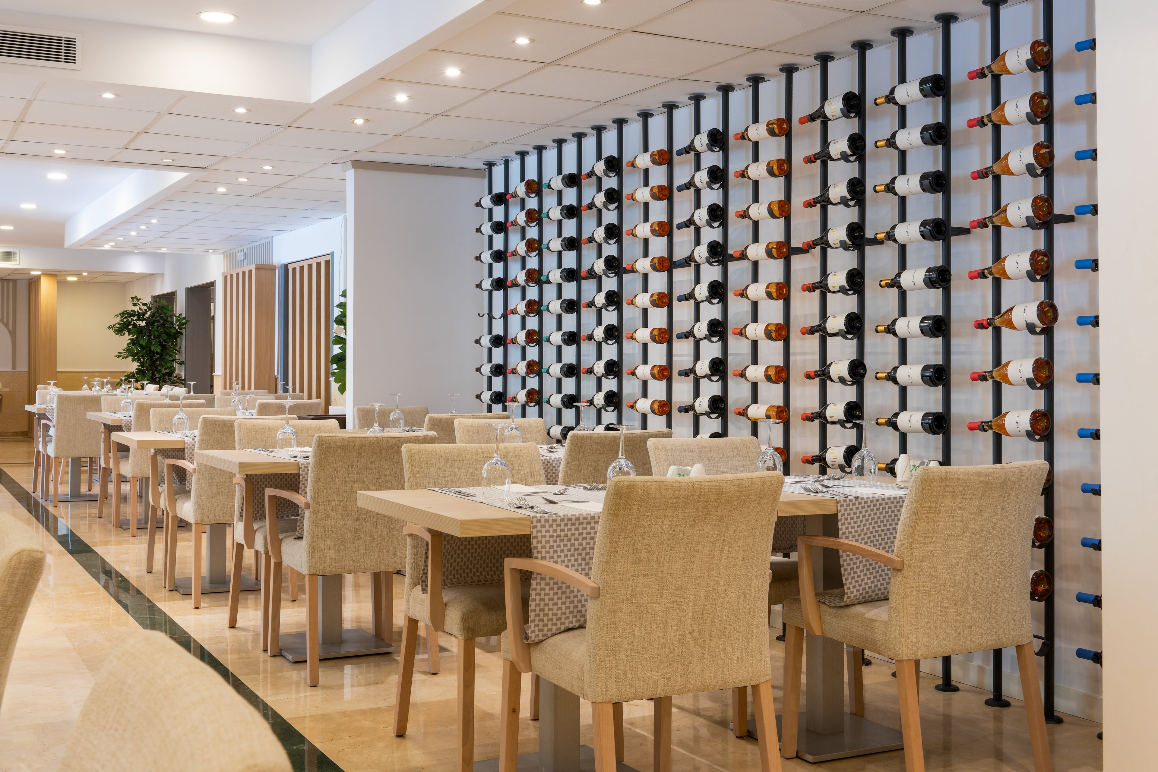 Valentin Somni Suites & Hotel