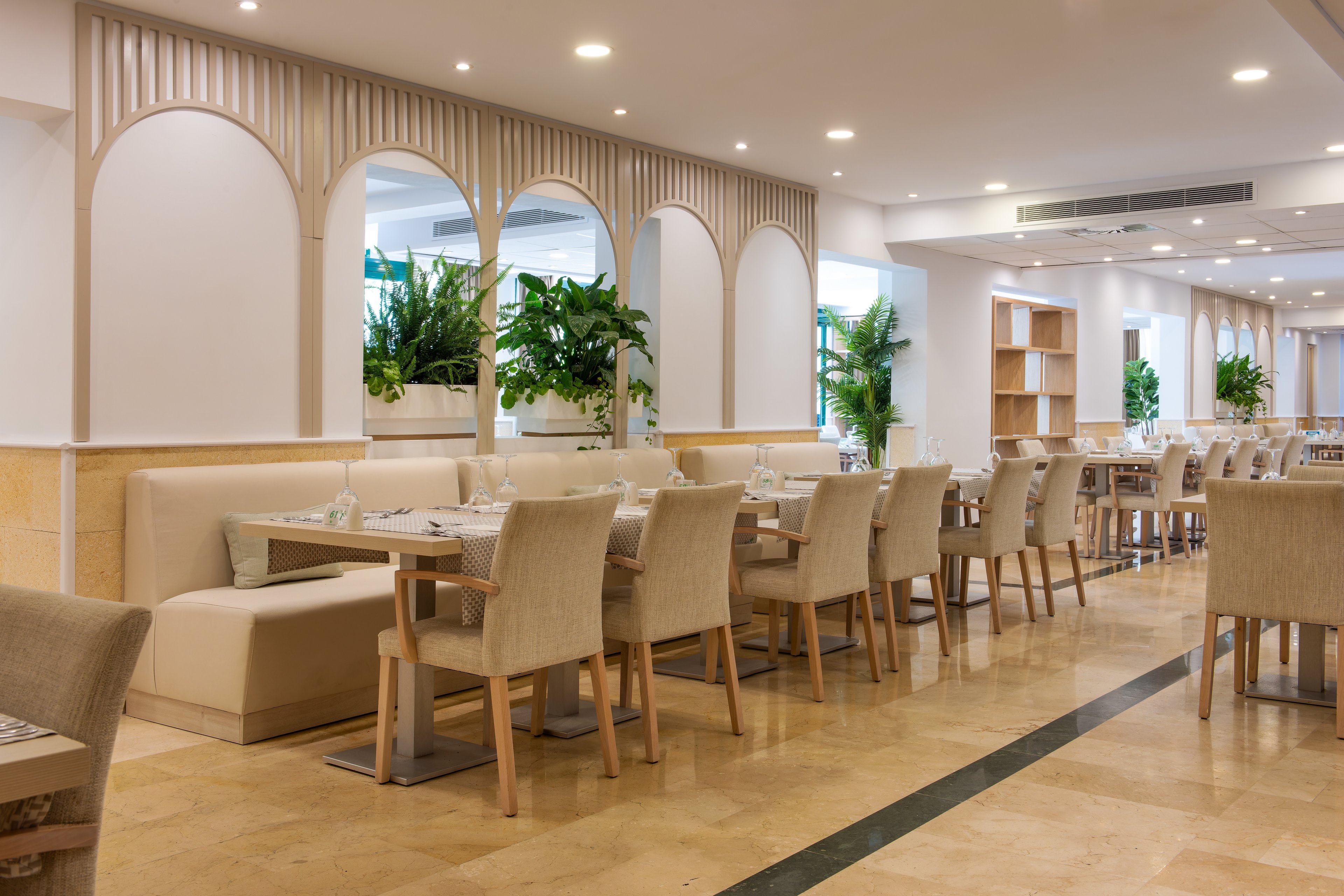 Valentin Somni Suites & Hotel