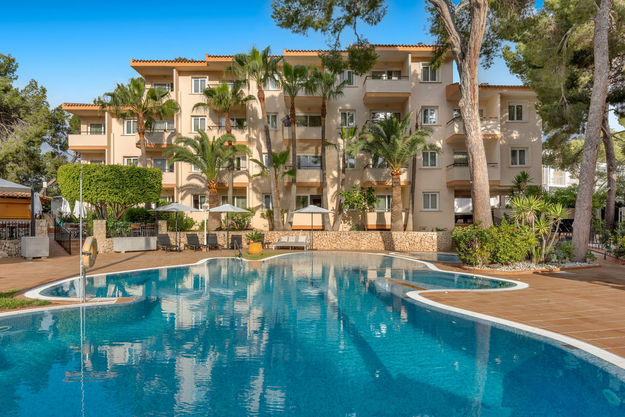 Valentin Somni Suites & Hotel