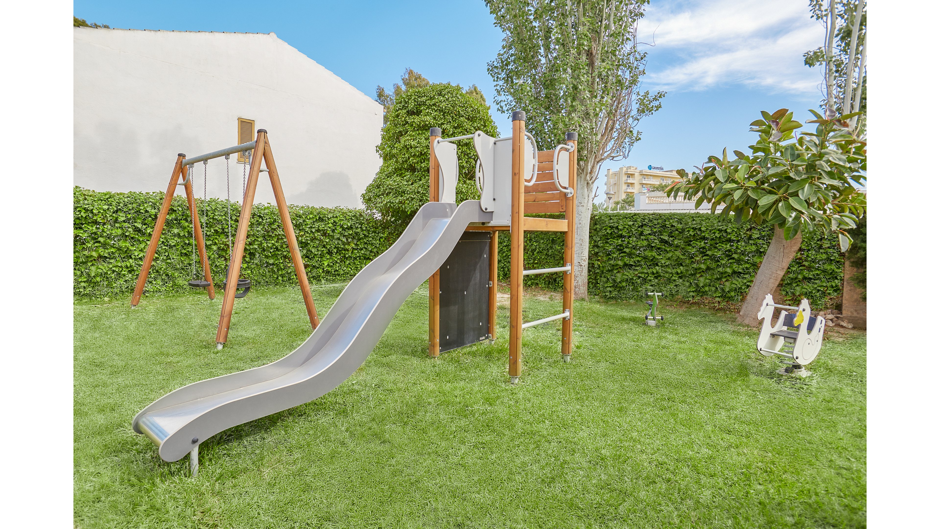 Universal Aparthotel Elisa