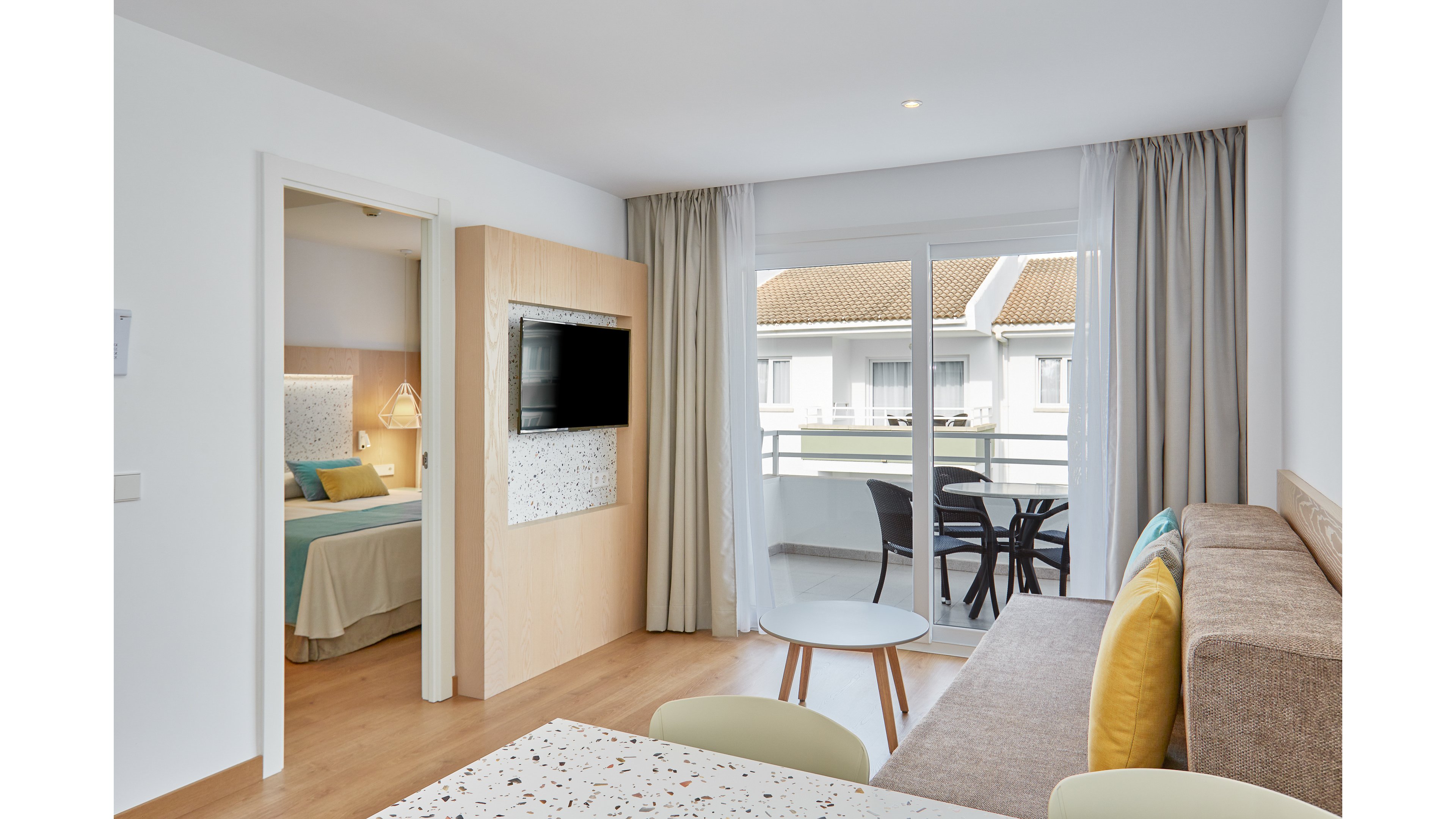 Universal Aparthotel Elisa