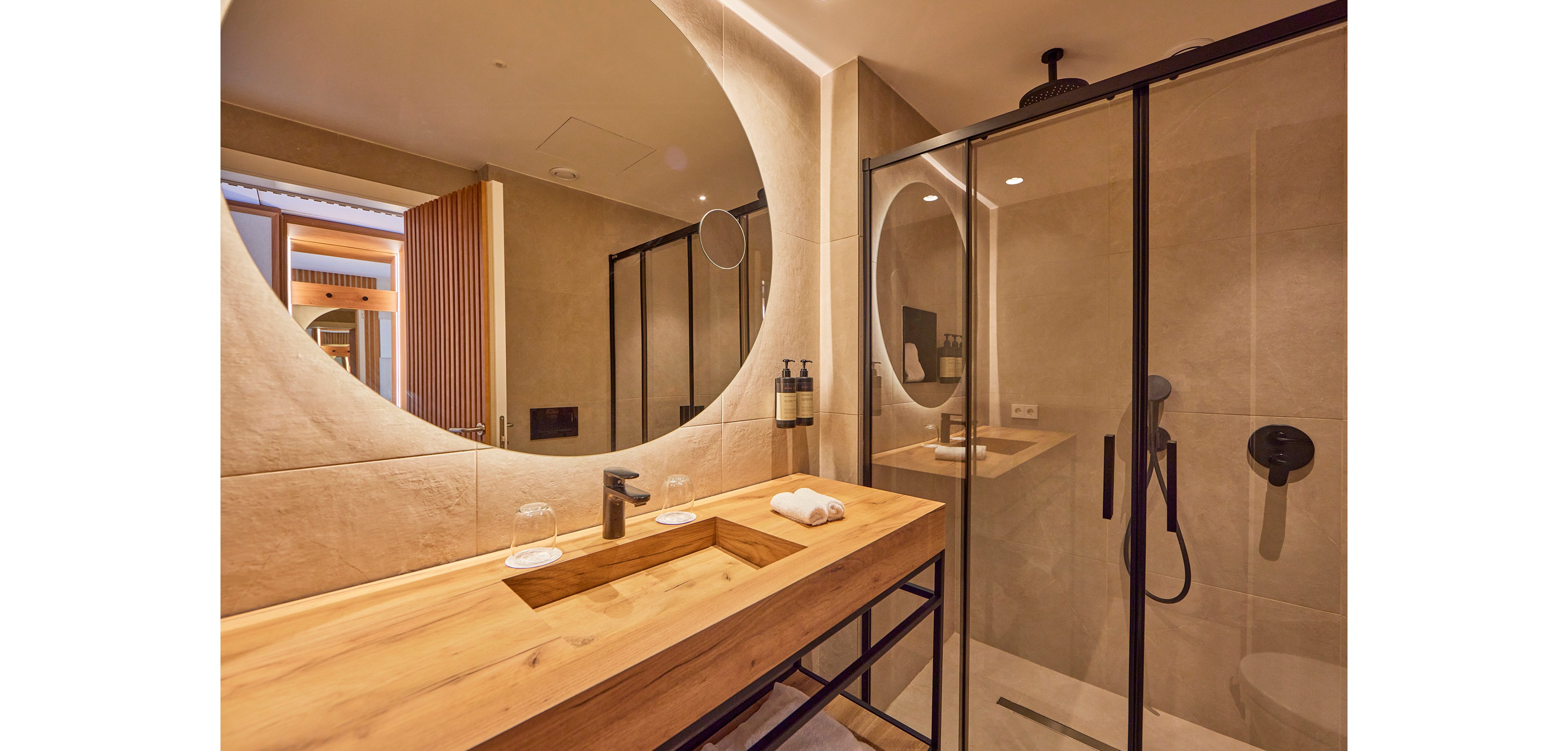 Universal Grand Leon & Spa