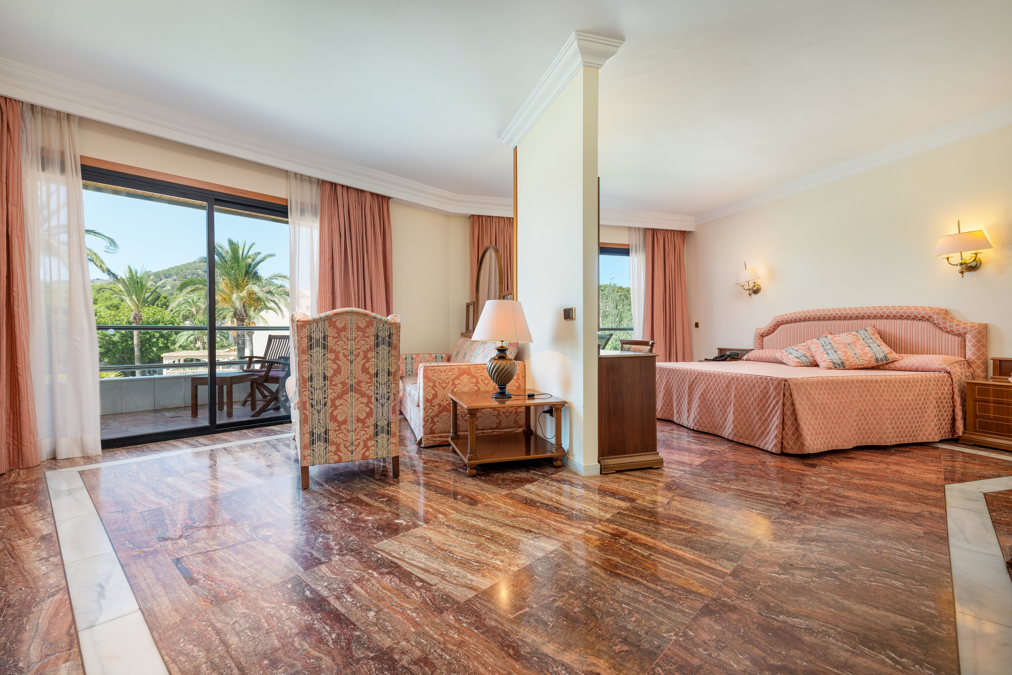 Hotel Serrano Palace