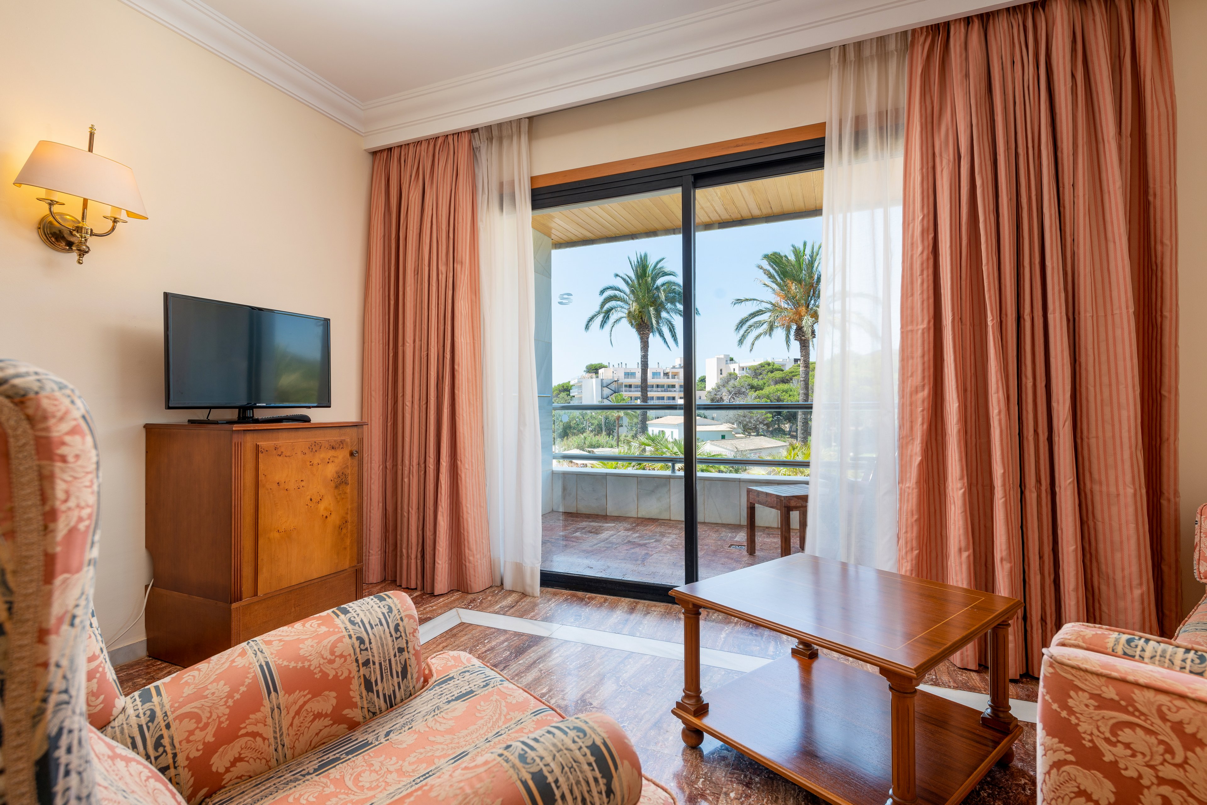 Hotel Serrano Palace