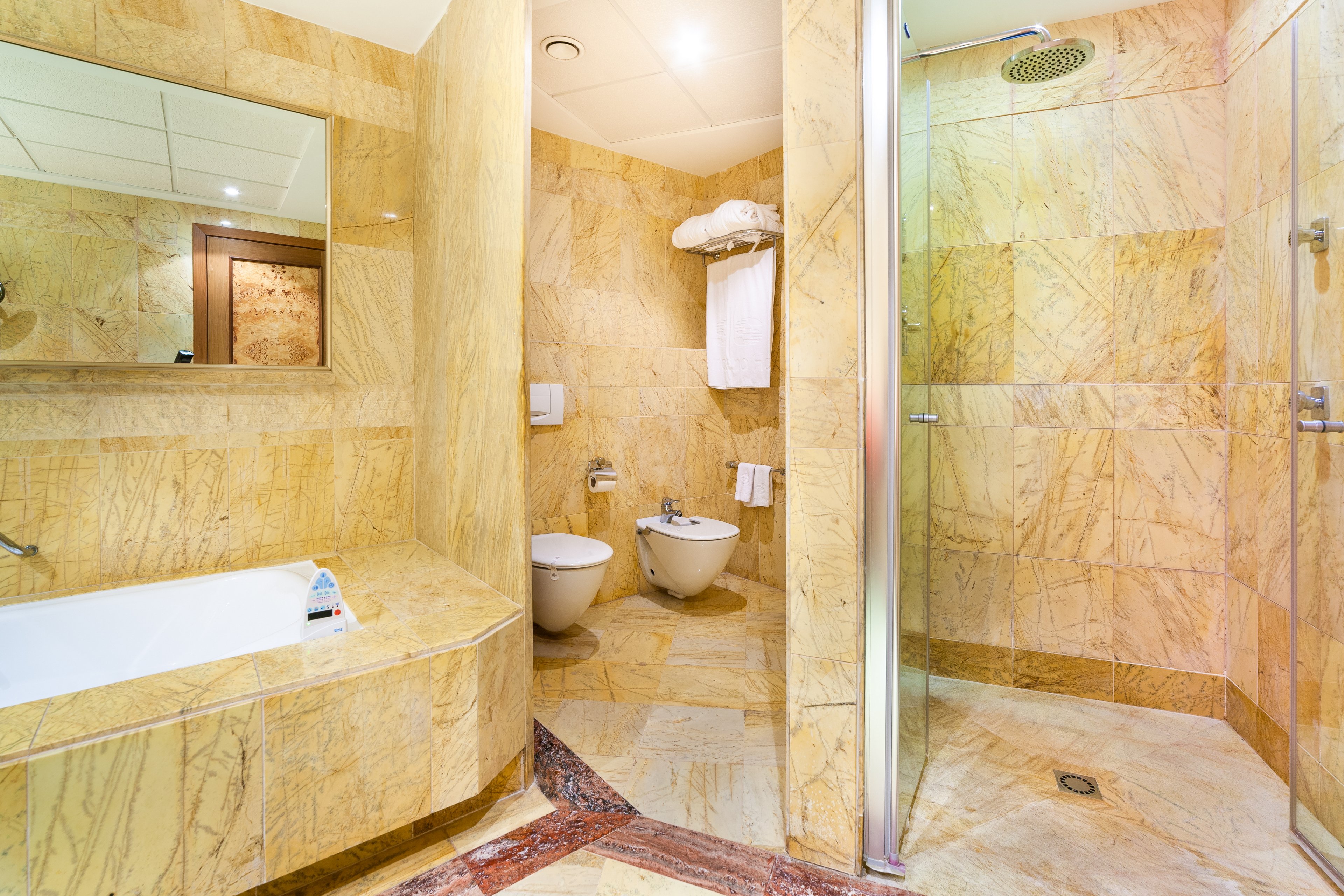 Hotel Serrano Palace