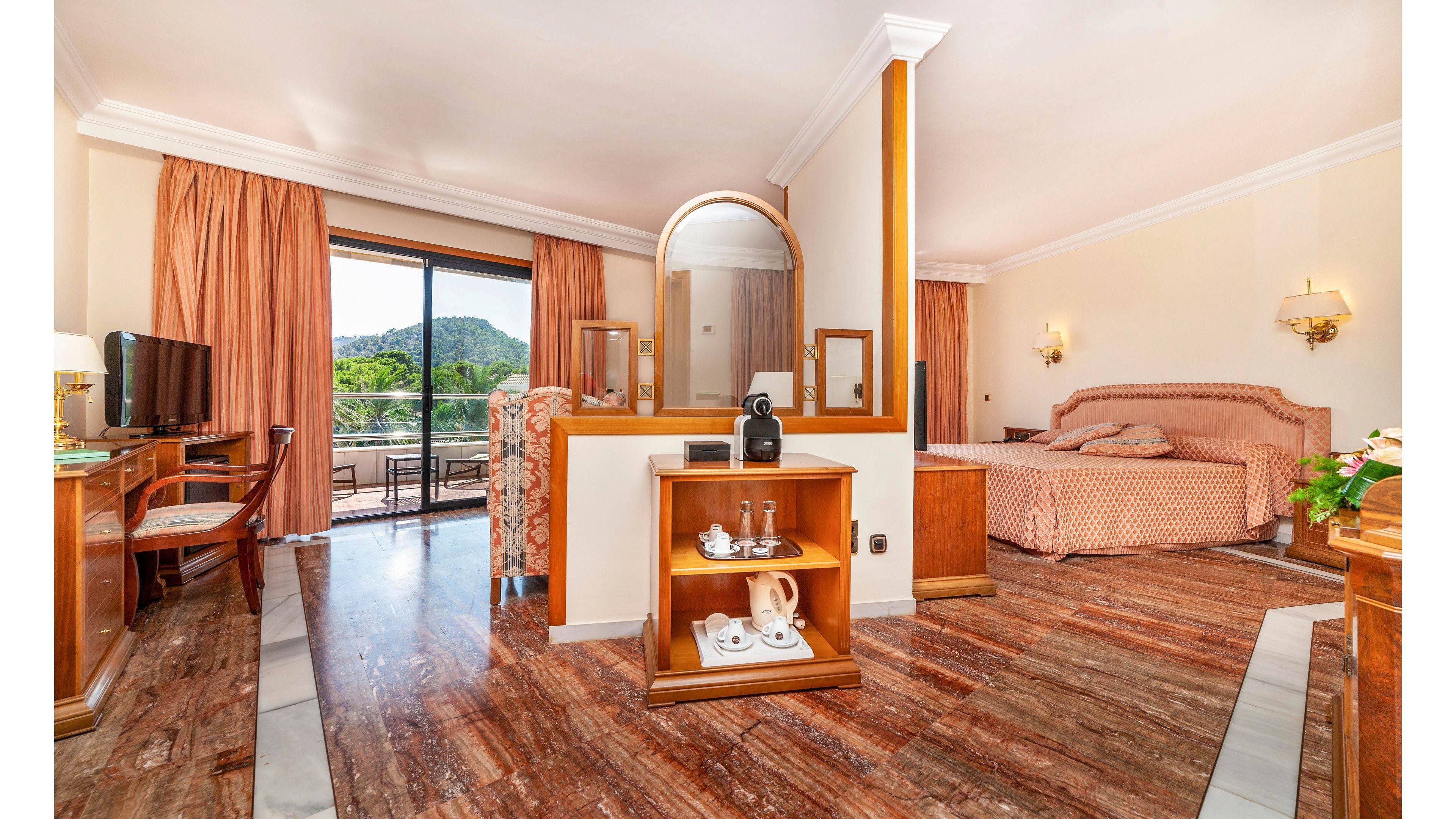 Hotel Serrano Palace