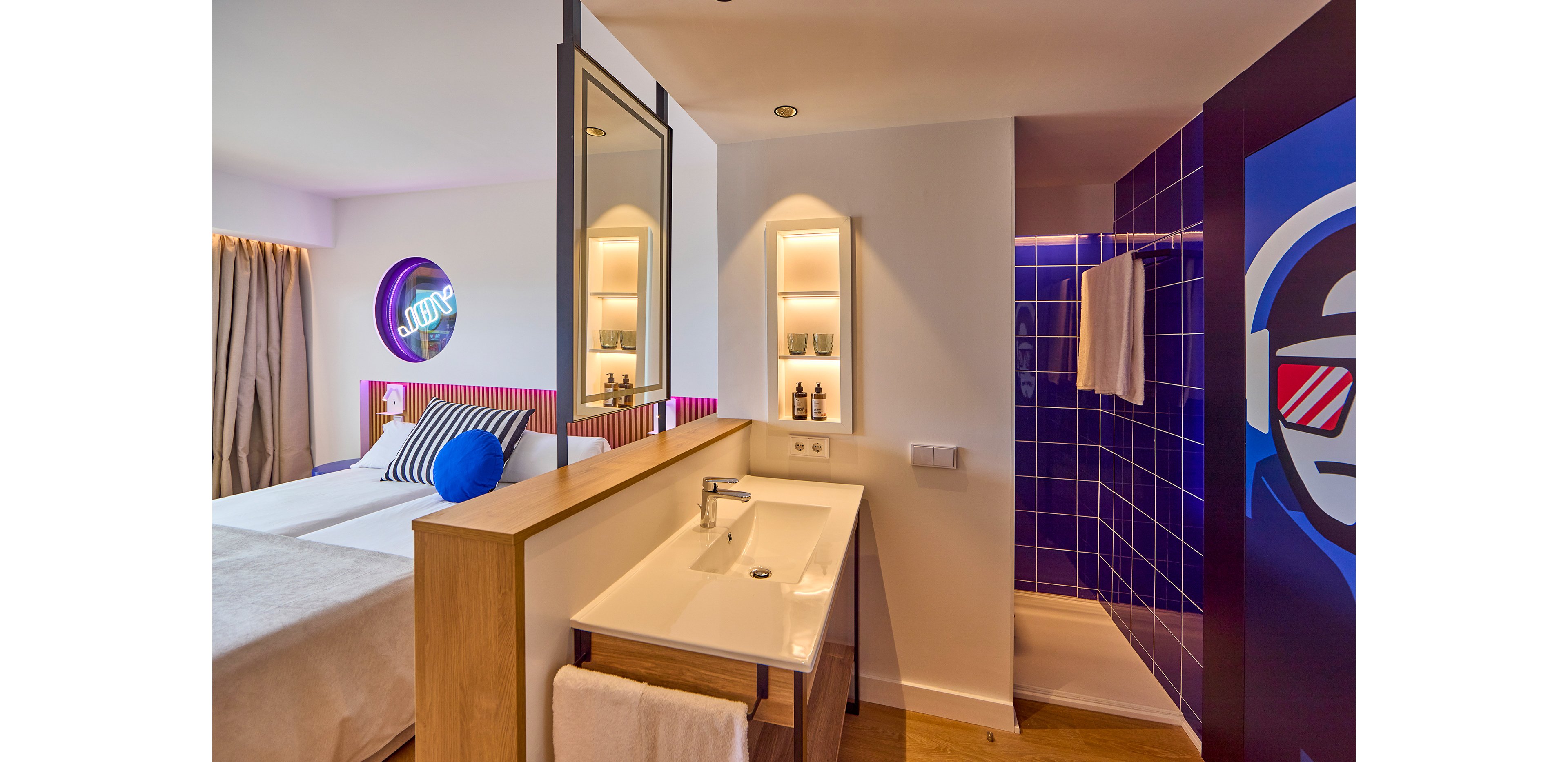 Universal Hotel Neptuno Adults Only