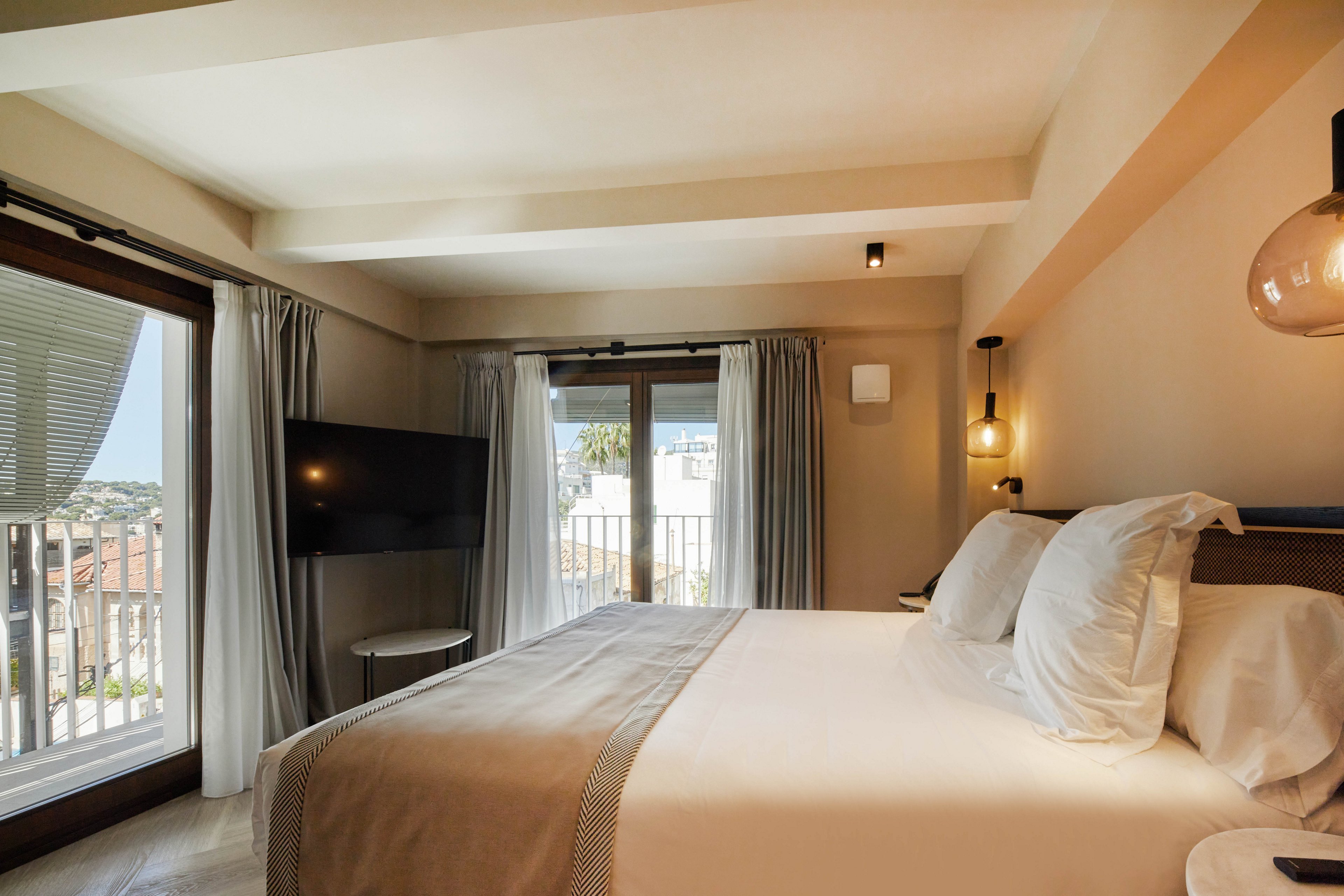 Belle Marivent Mediterranean Petit Hotel