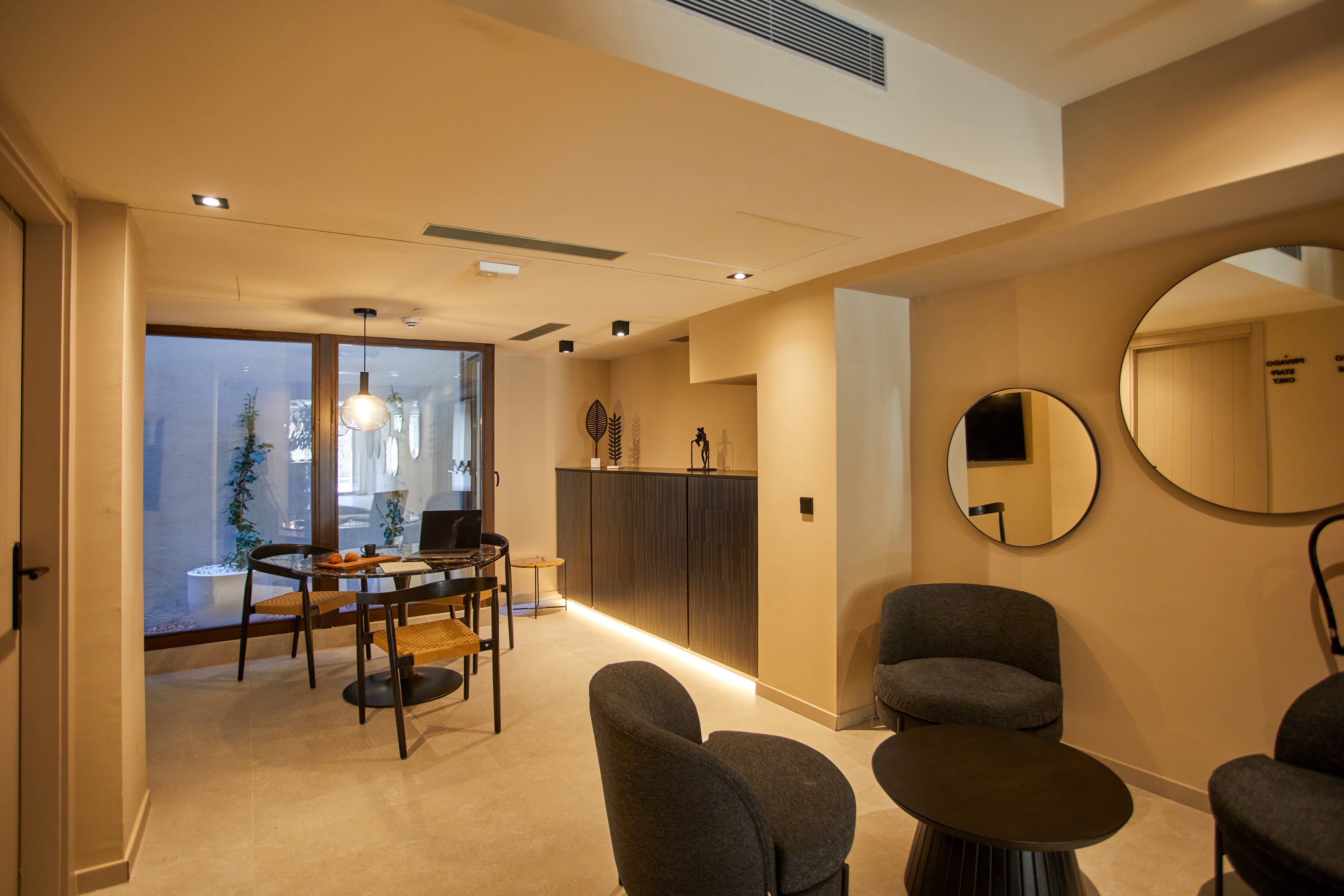 Belle Marivent Mediterranean Petit Hotel