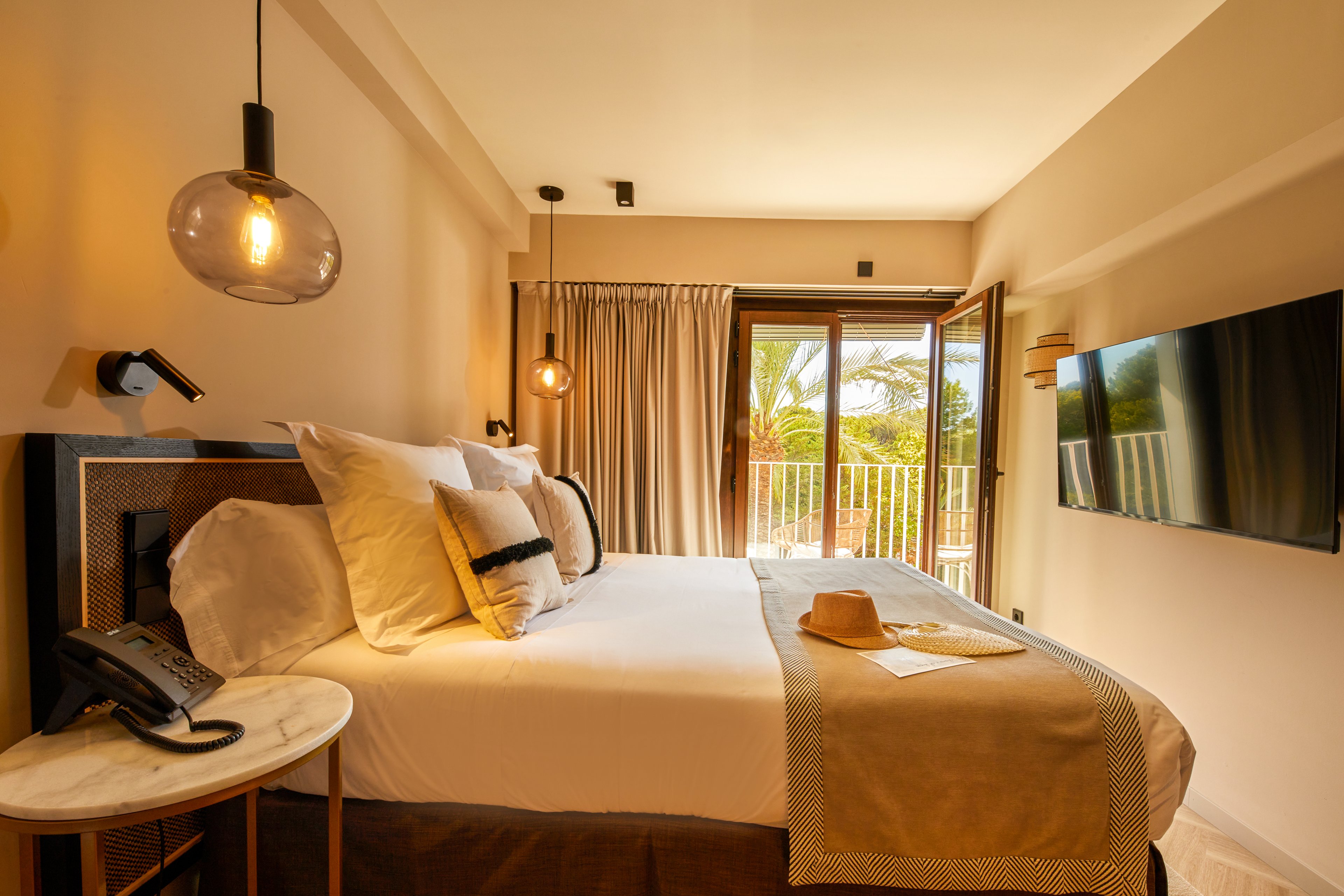 Belle Marivent Mediterranean Petit Hotel