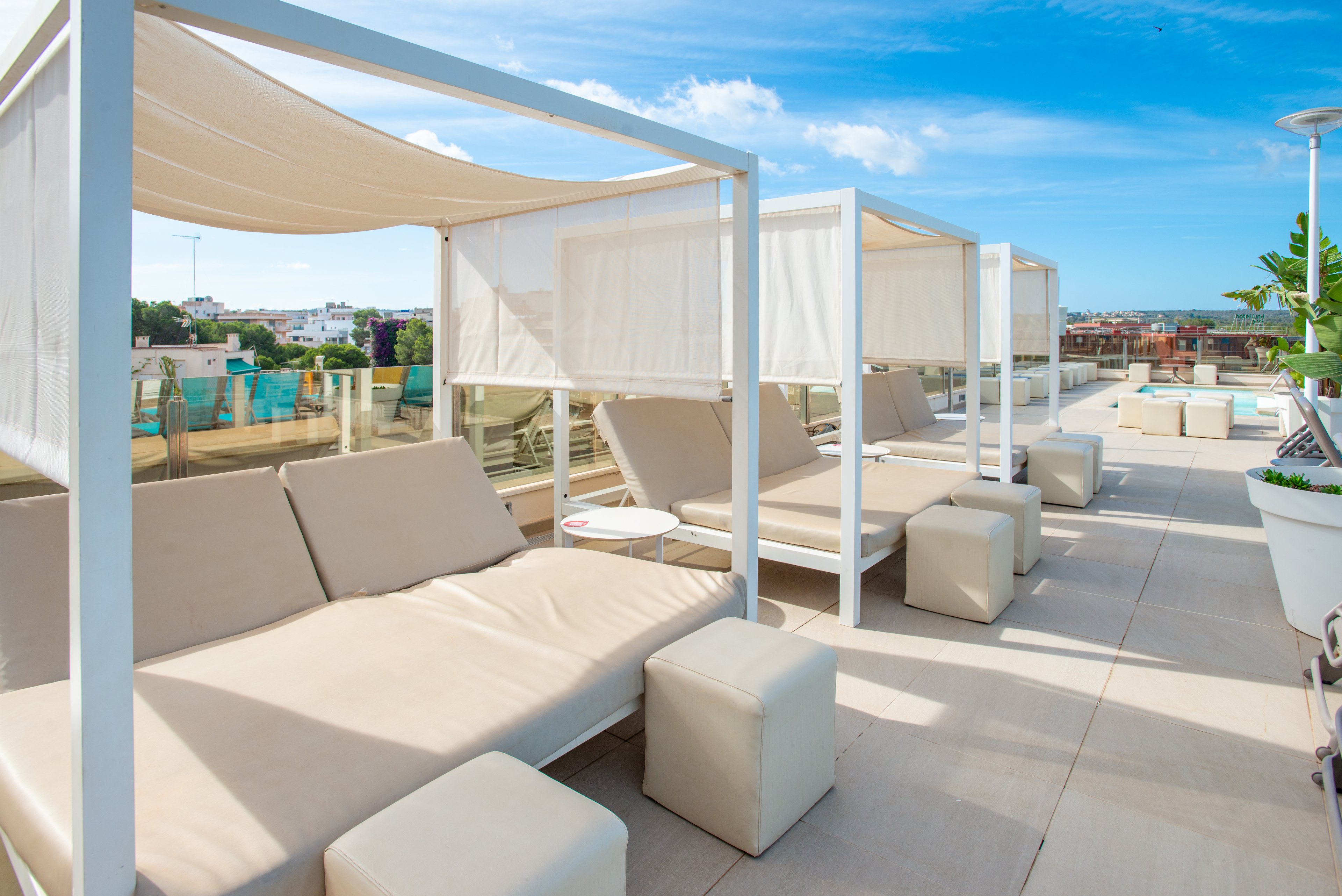 MLL Mediterranean Bay