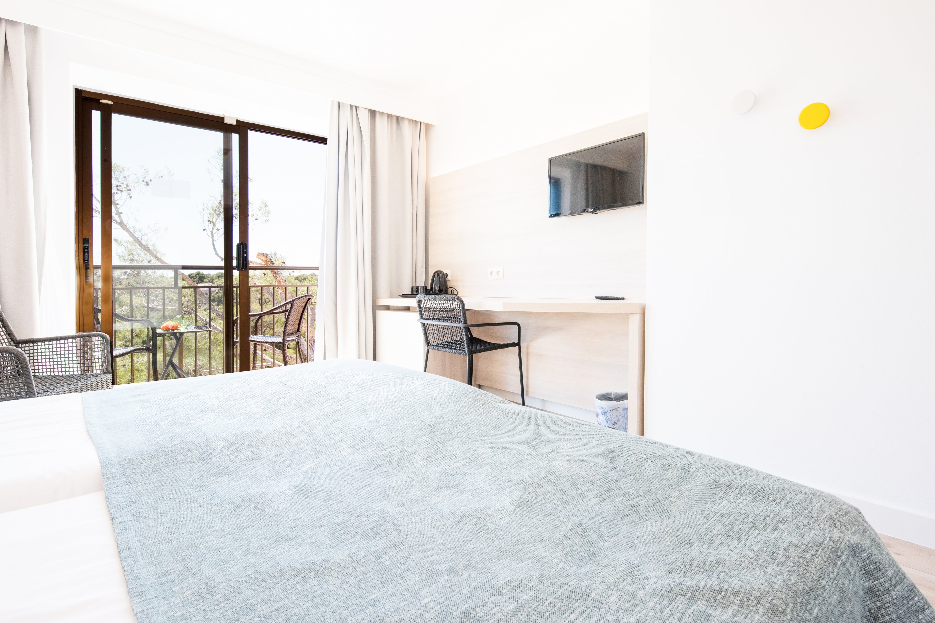 Hotel Playa Mondrago