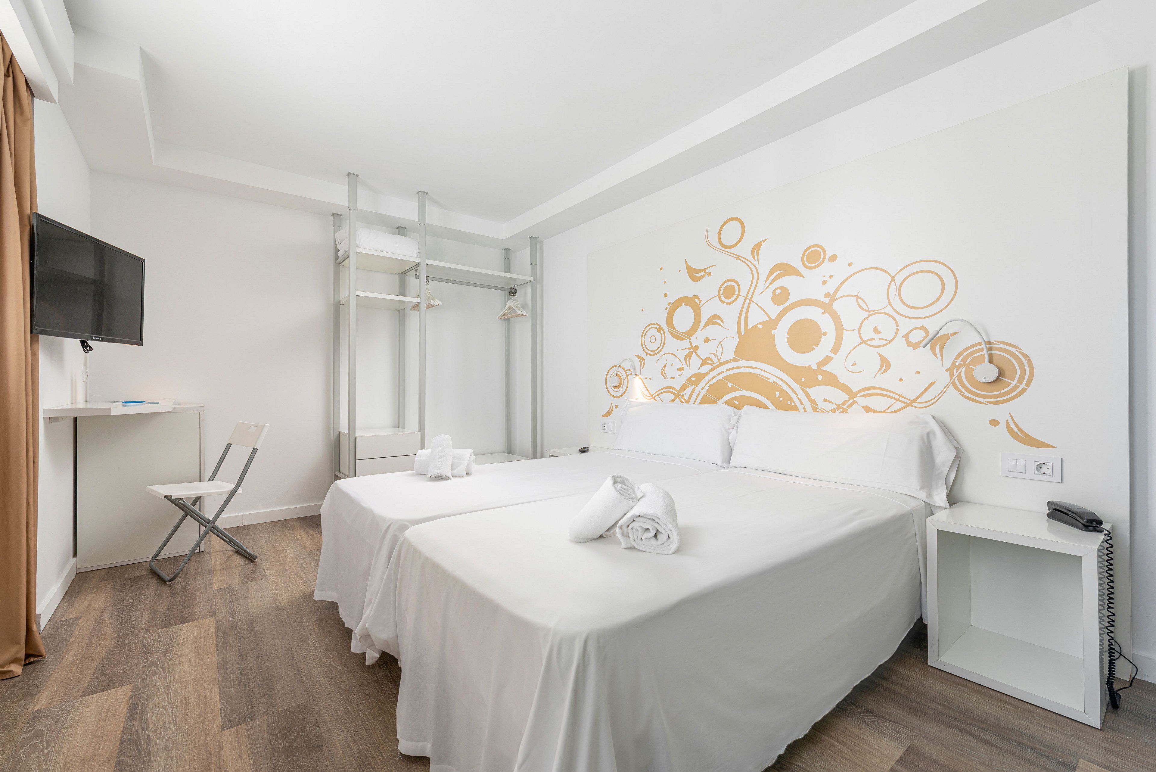 Hotel Triton Beach