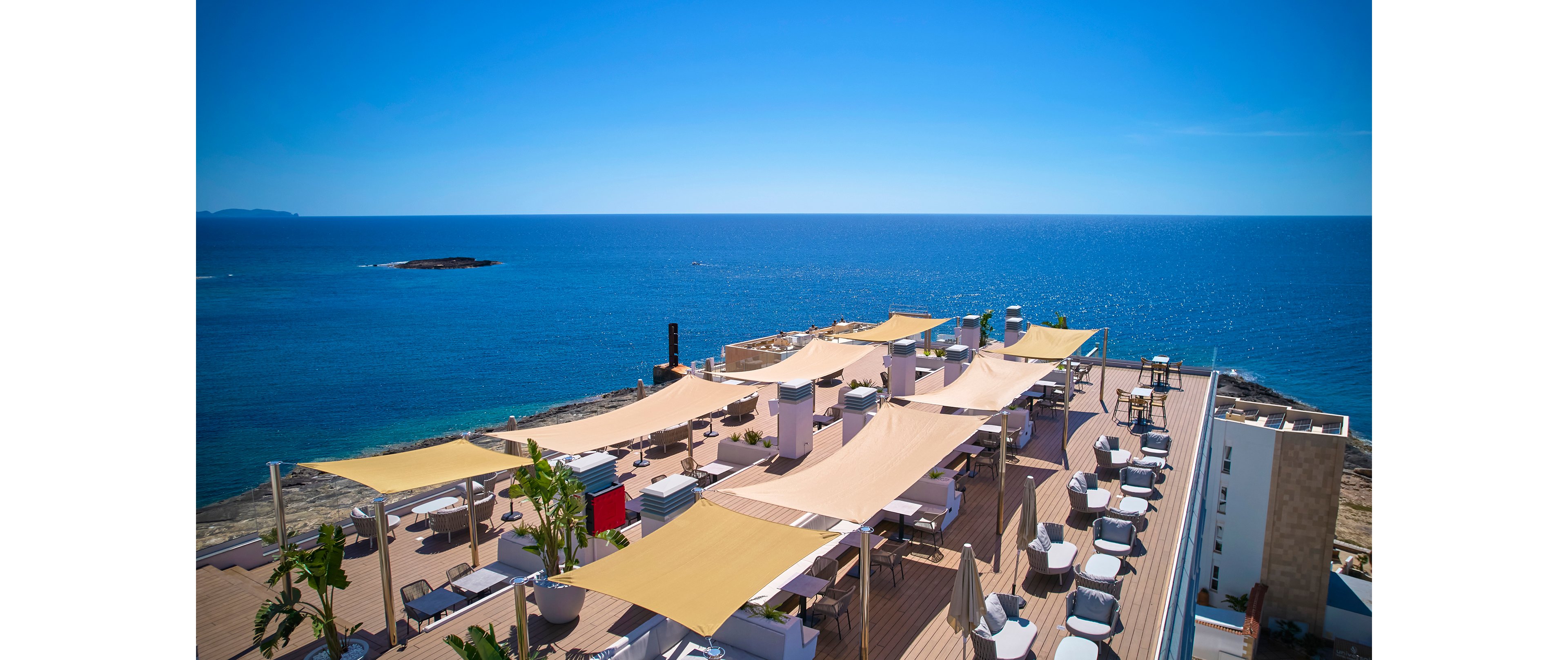 Universal Hotel Romantica