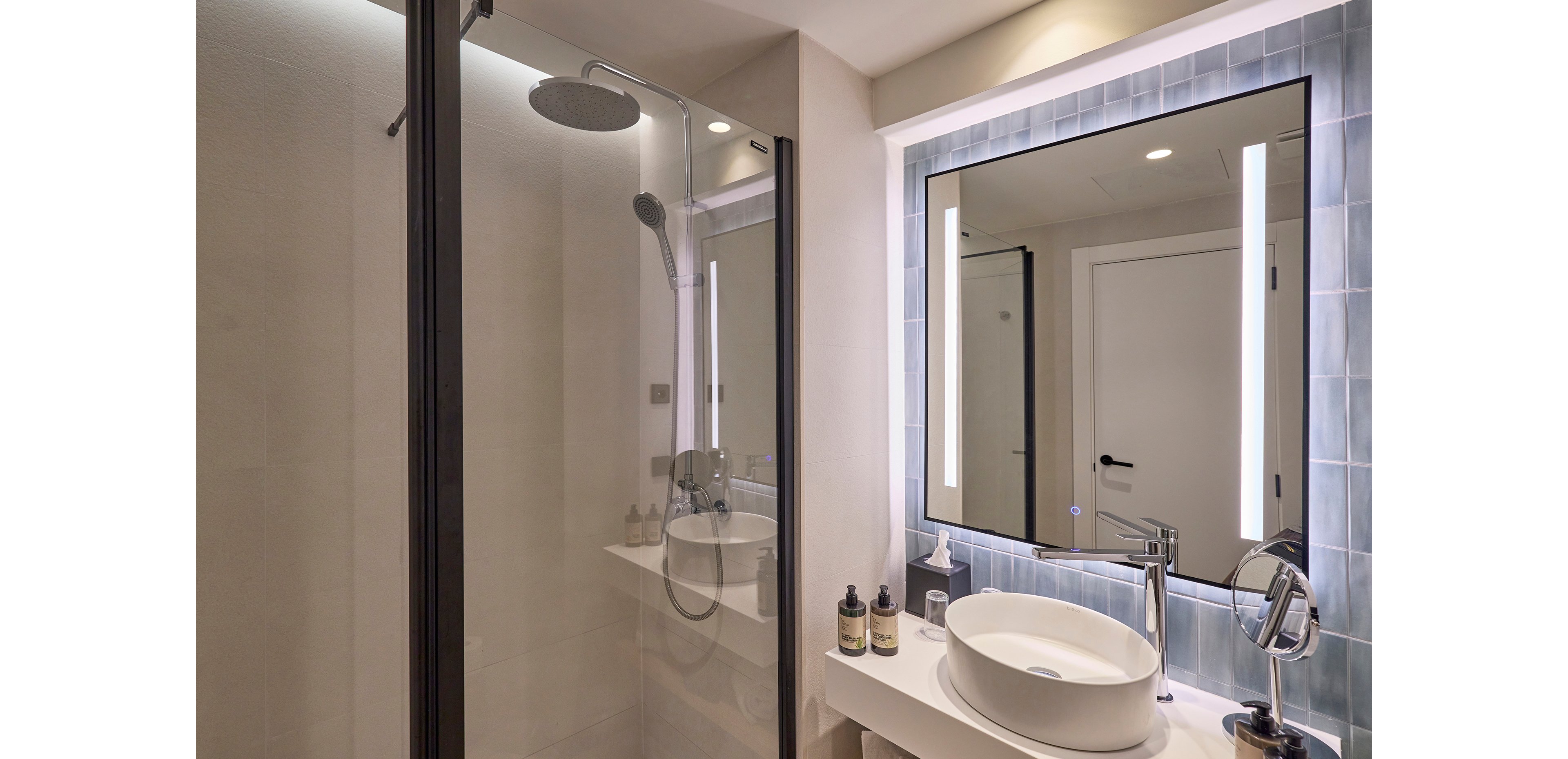 Universal Hotel Romantica