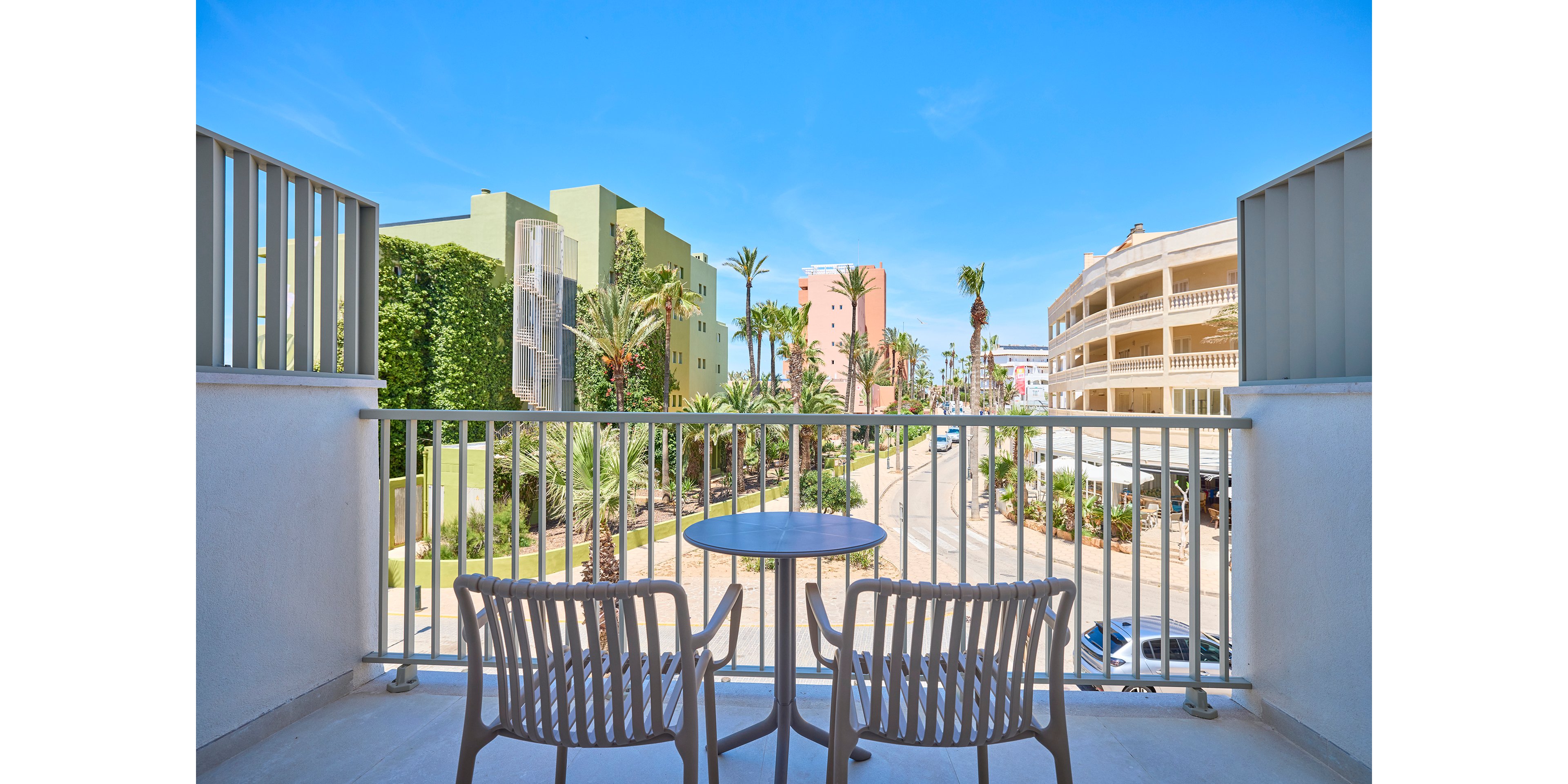 Universal Hotel Romantica