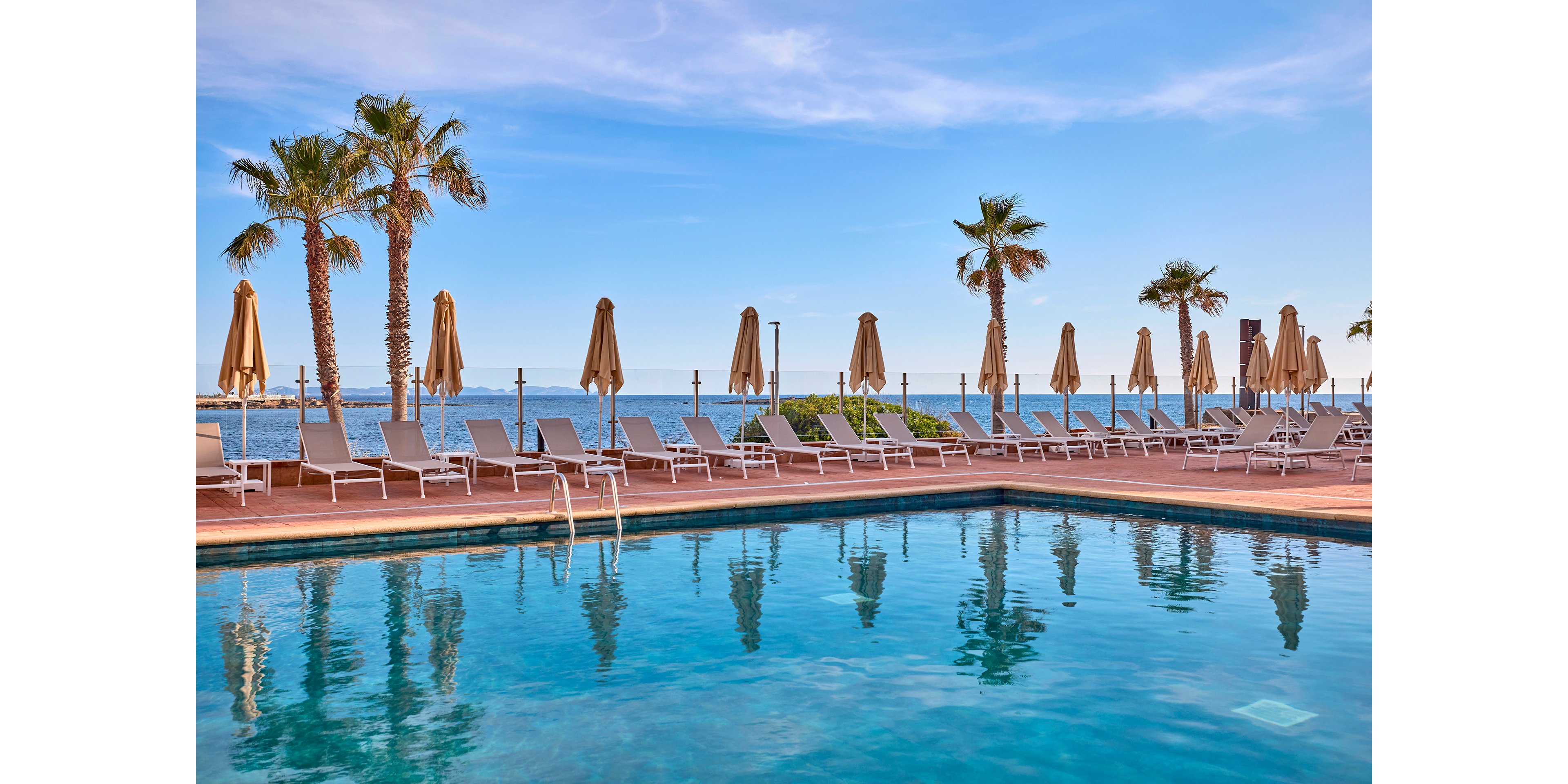 Universal Hotel Romantica