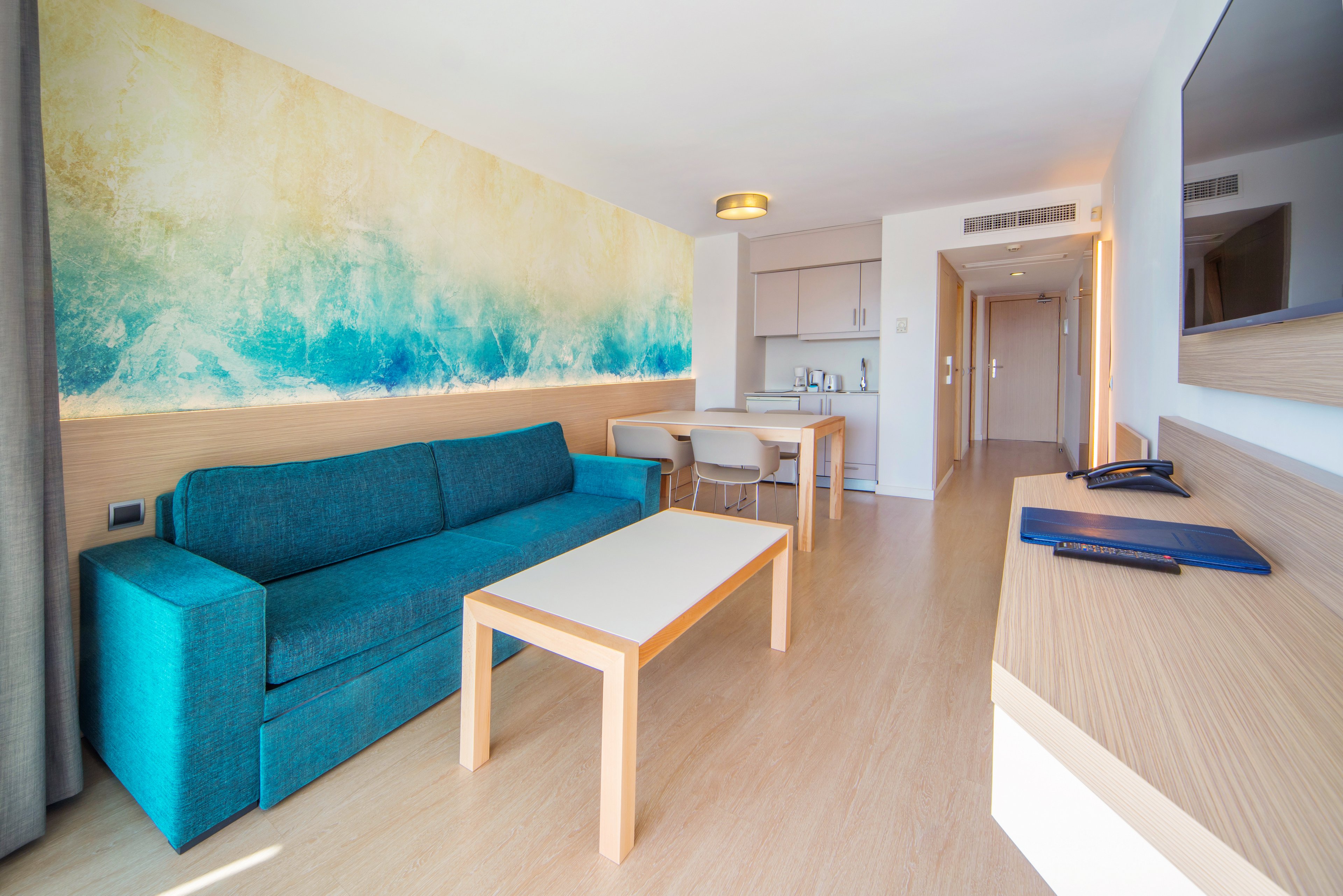 Fontanellas Playa Aparthotel