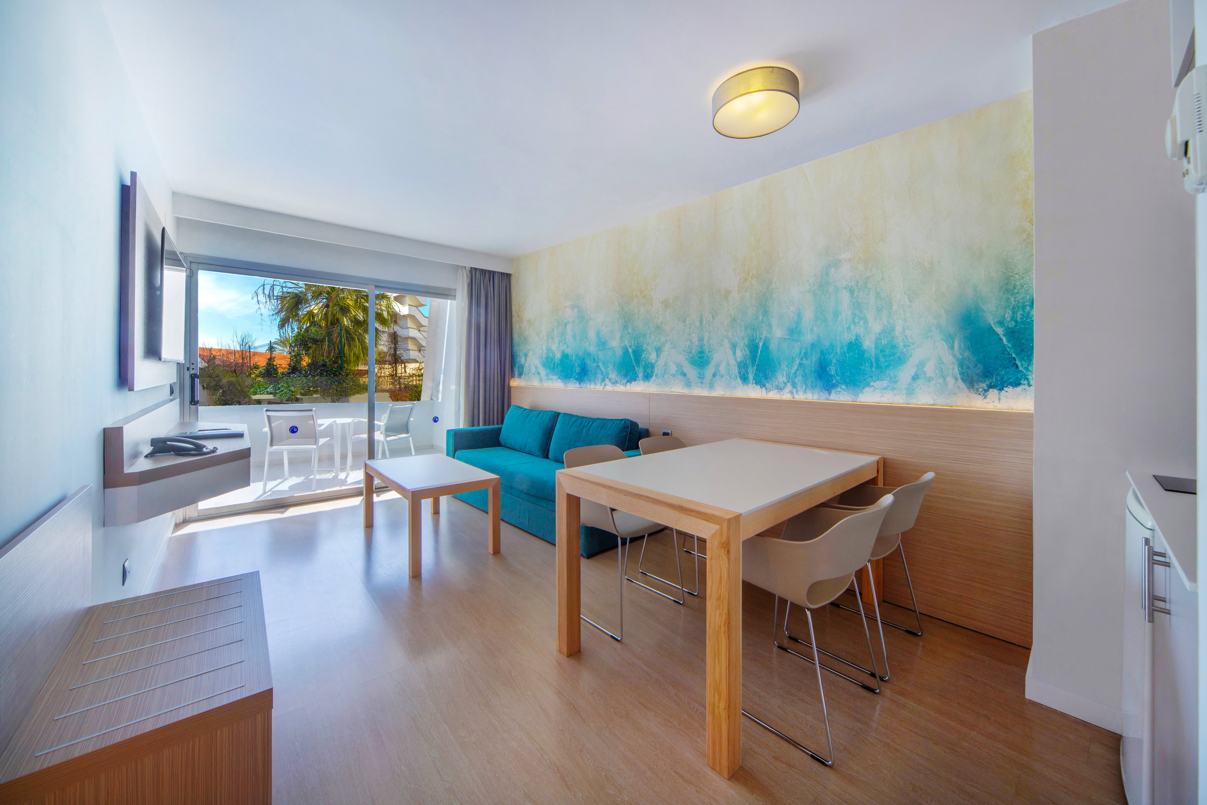 Fontanellas Playa Aparthotel