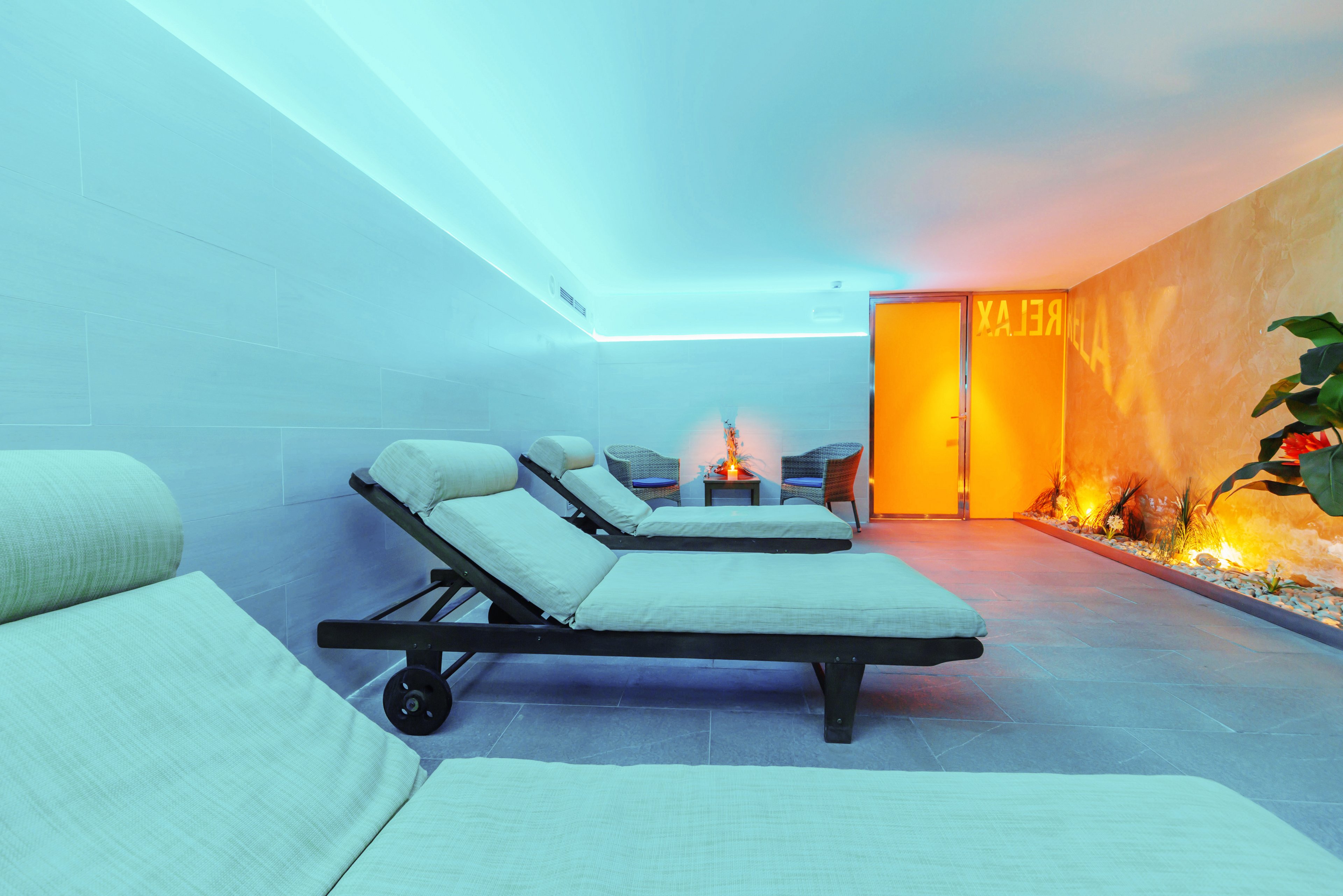 Fontanellas Playa Aparthotel