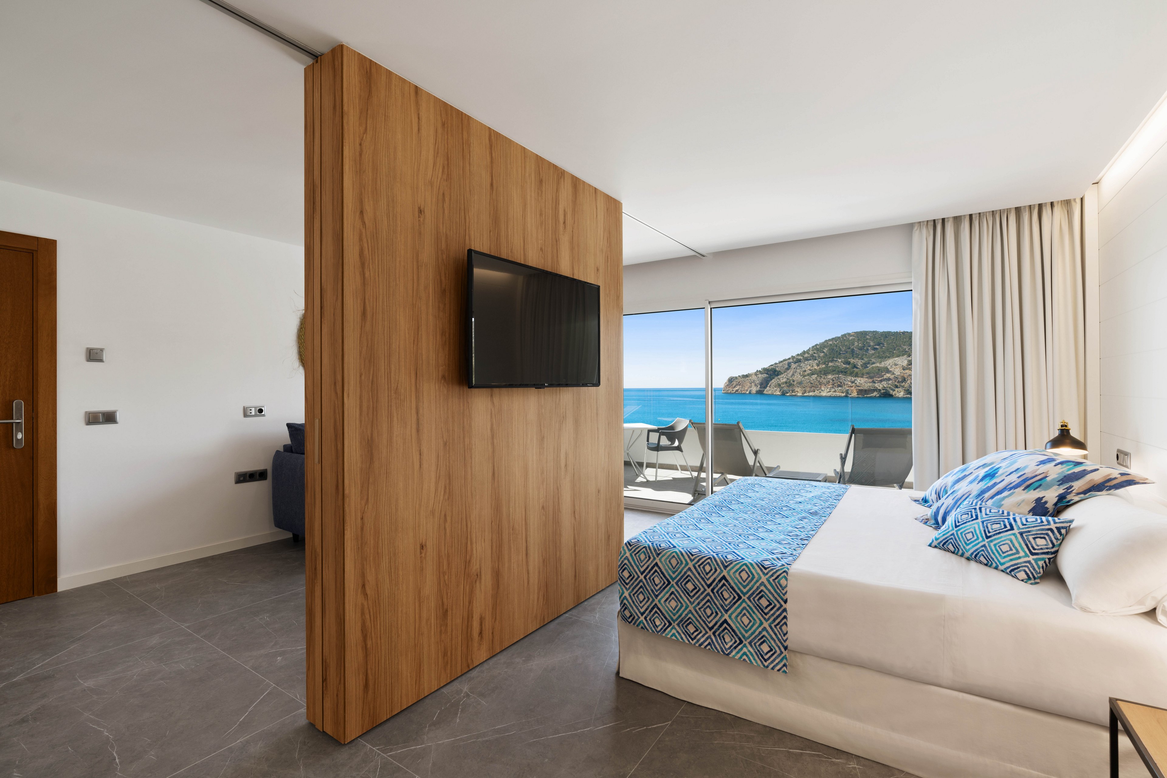 Bahia Suites Camp de Mar