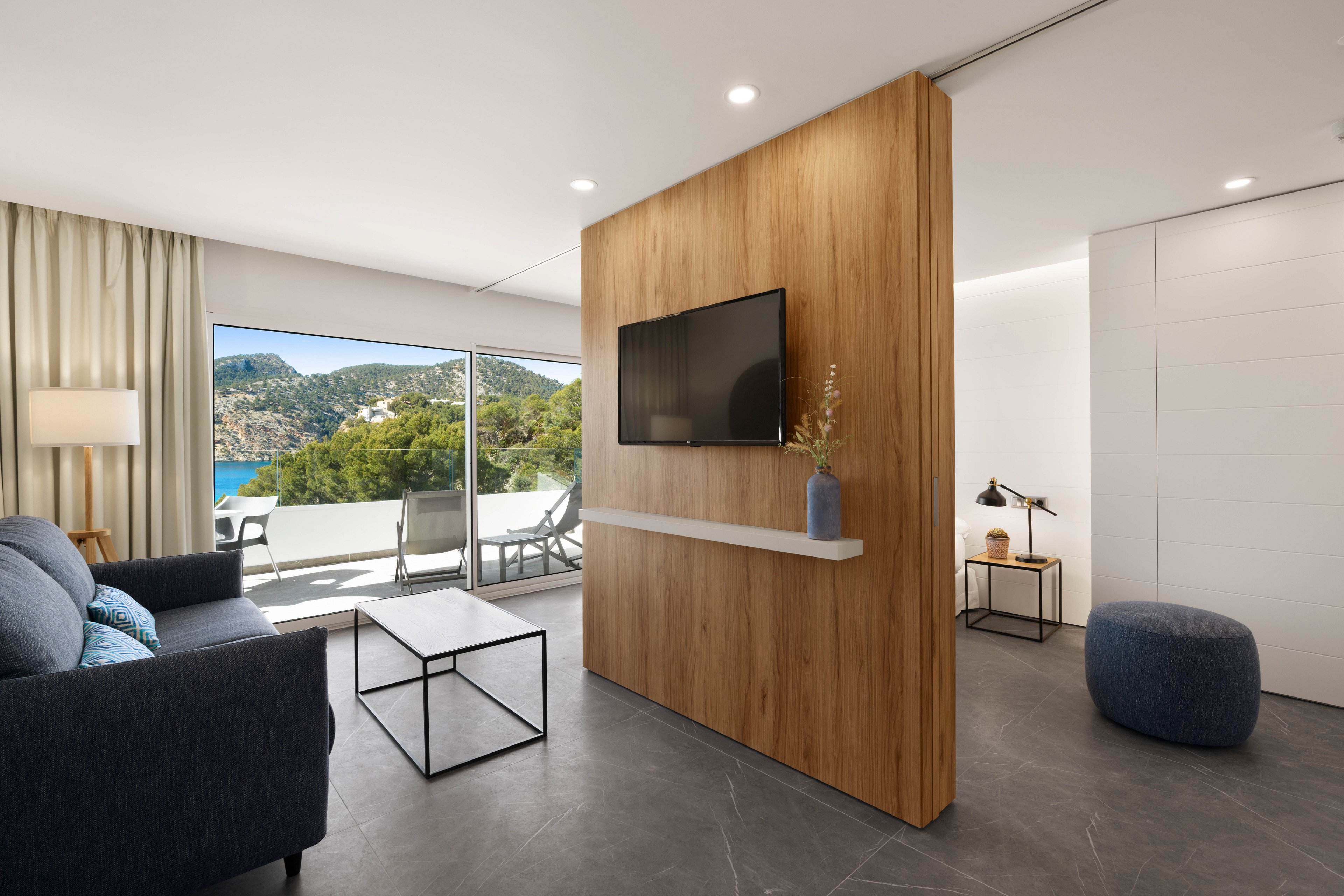 Bahia Suites Camp de Mar