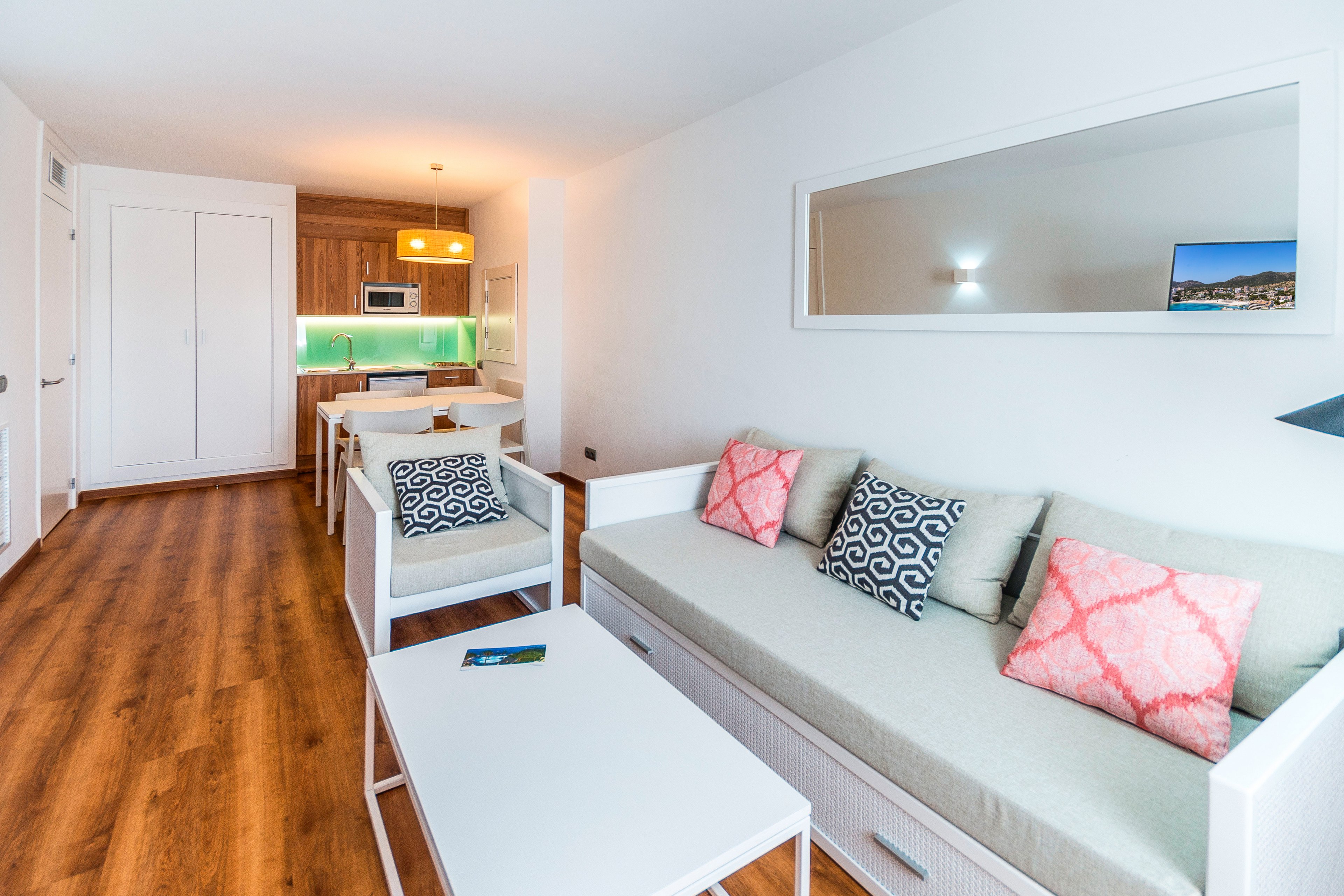 Ponent Mar Apartments