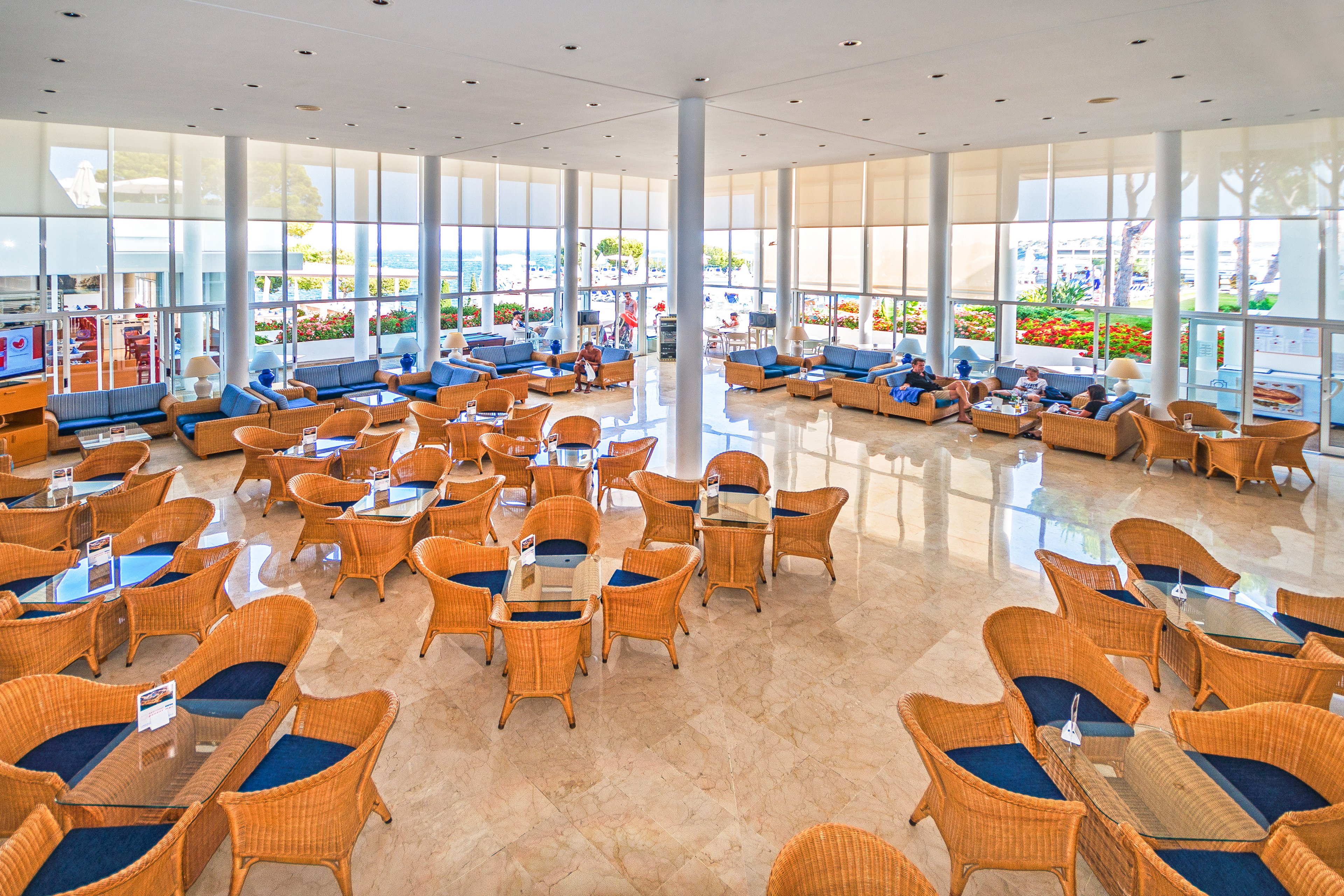 Ponent Mar Apartments