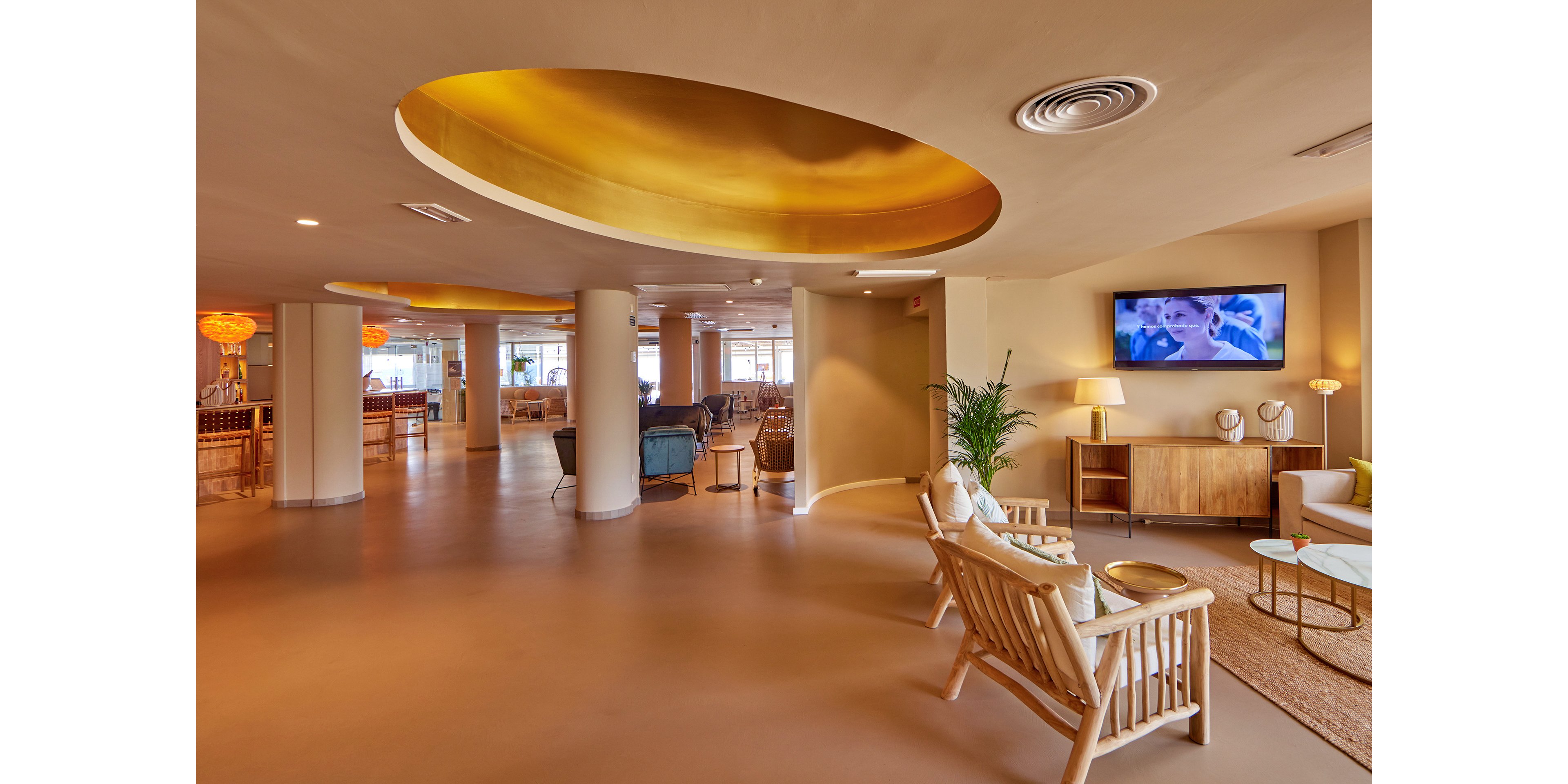 Universal Hotel Cabo Blanco