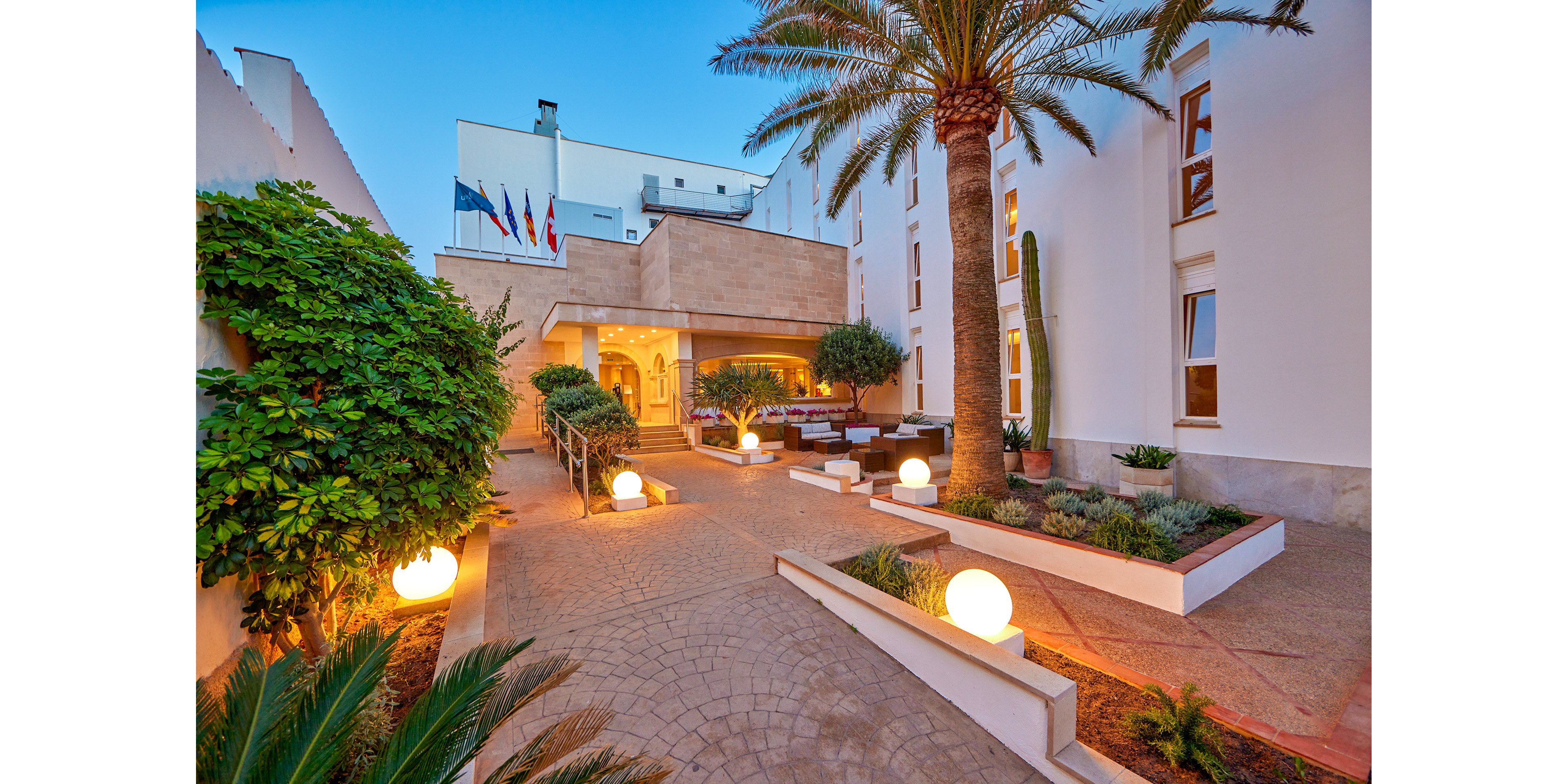 Universal Hotel Cabo Blanco