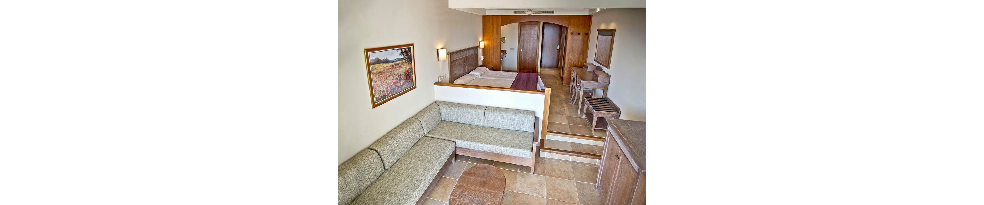 FERGUS Club Font de Sa Cala Beach